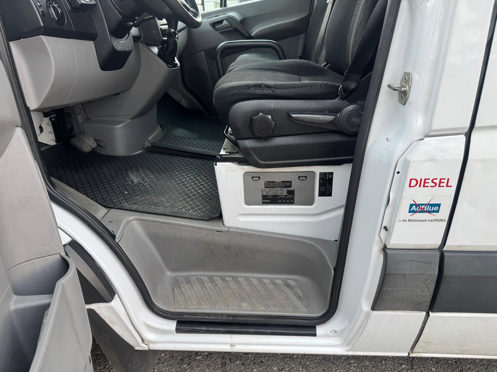 MERCEDES-BENZ Sprinter 313 CDI Tiefkühlkastenwagen bis -15-image-15