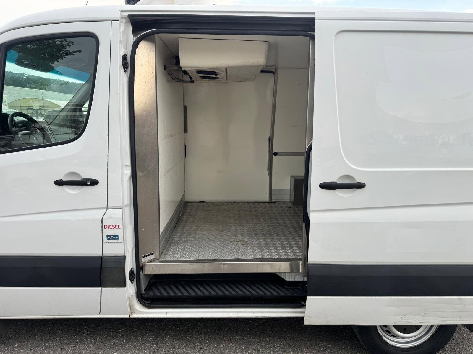 MERCEDES-BENZ Sprinter 313 CDI Tiefkühlkastenwagen bis -15-image-6