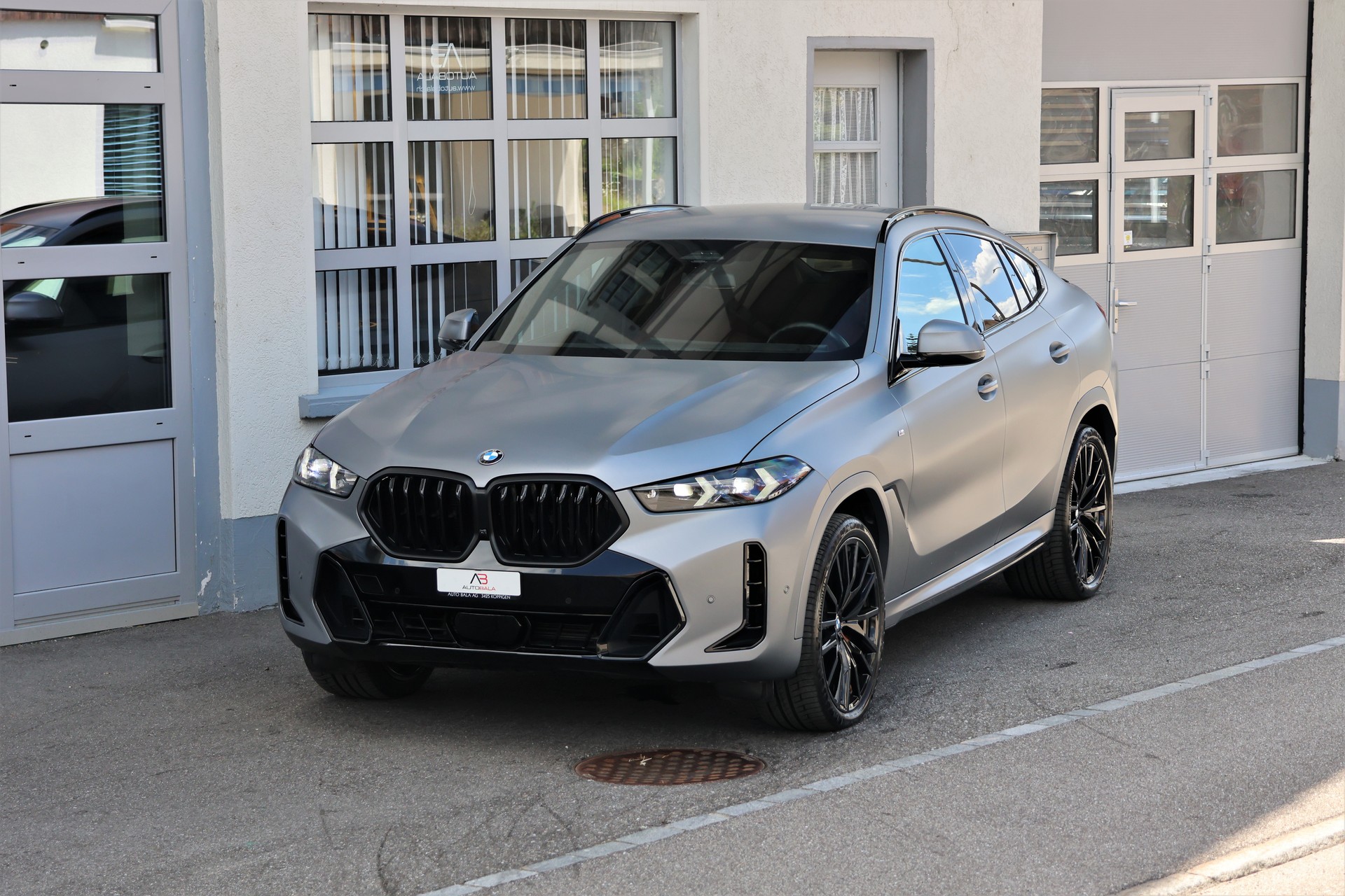 BMW X6 xDrive 48V 30d M Sport Pro Steptronic (CH) *FROZEN GREY*