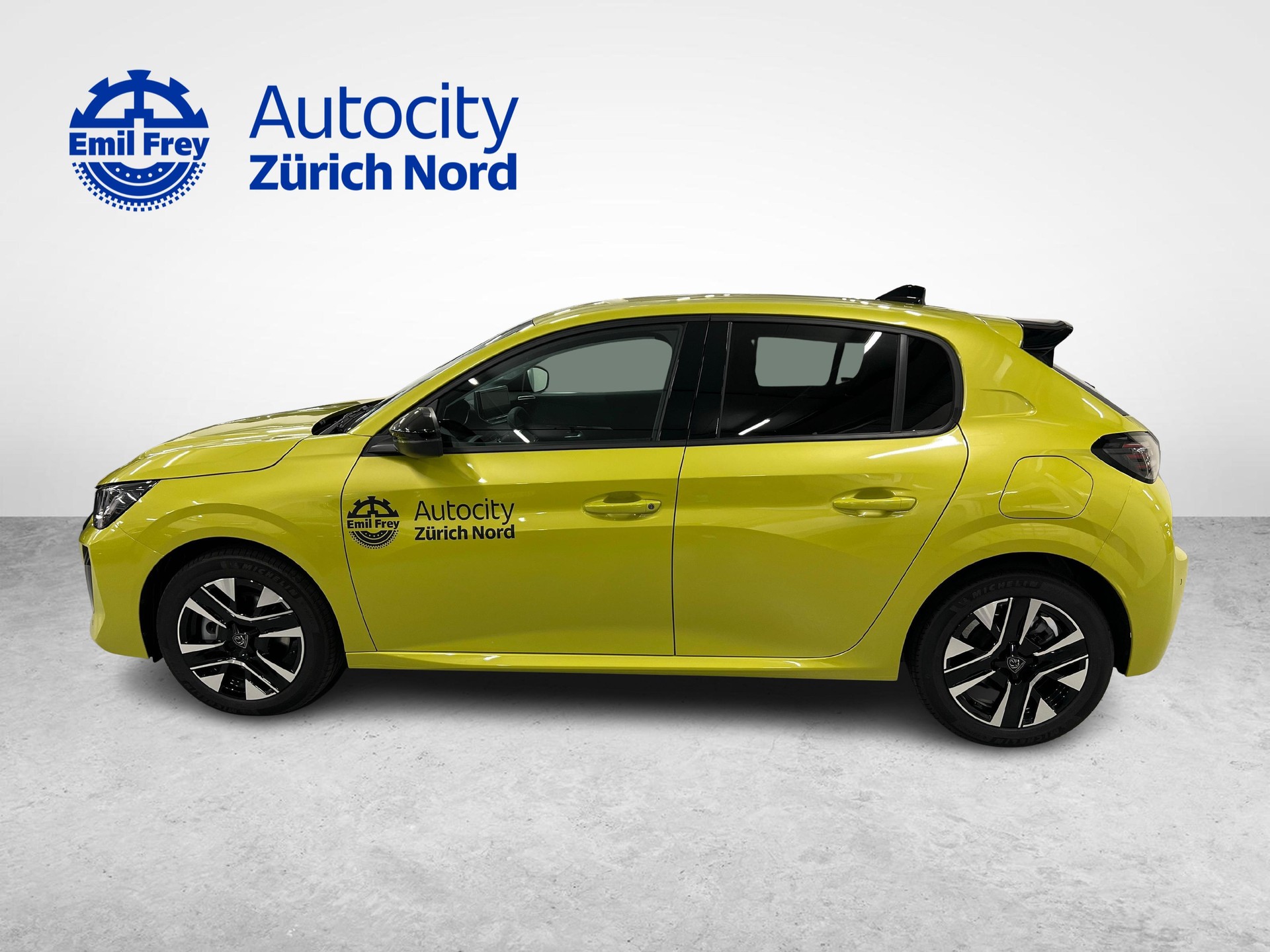 PEUGEOT 208 1.2 Hybrid Allure Premium-showroom-element-1