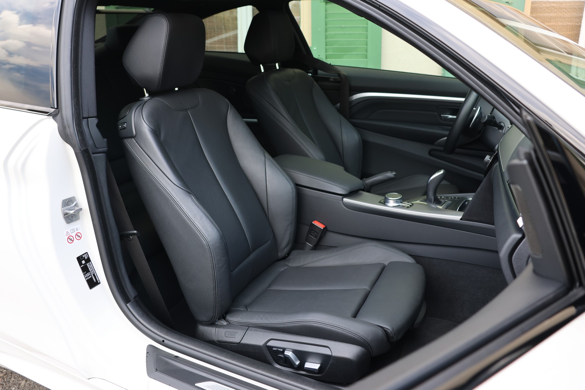 BMW 440i Coupé xDrive M Sport Steptronic-image-10