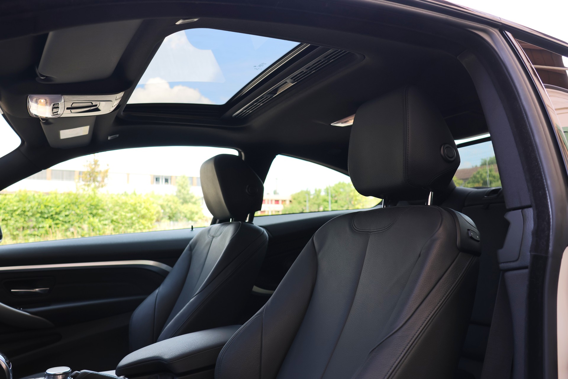 BMW 440i Coupé xDrive M Sport Steptronic-image-12