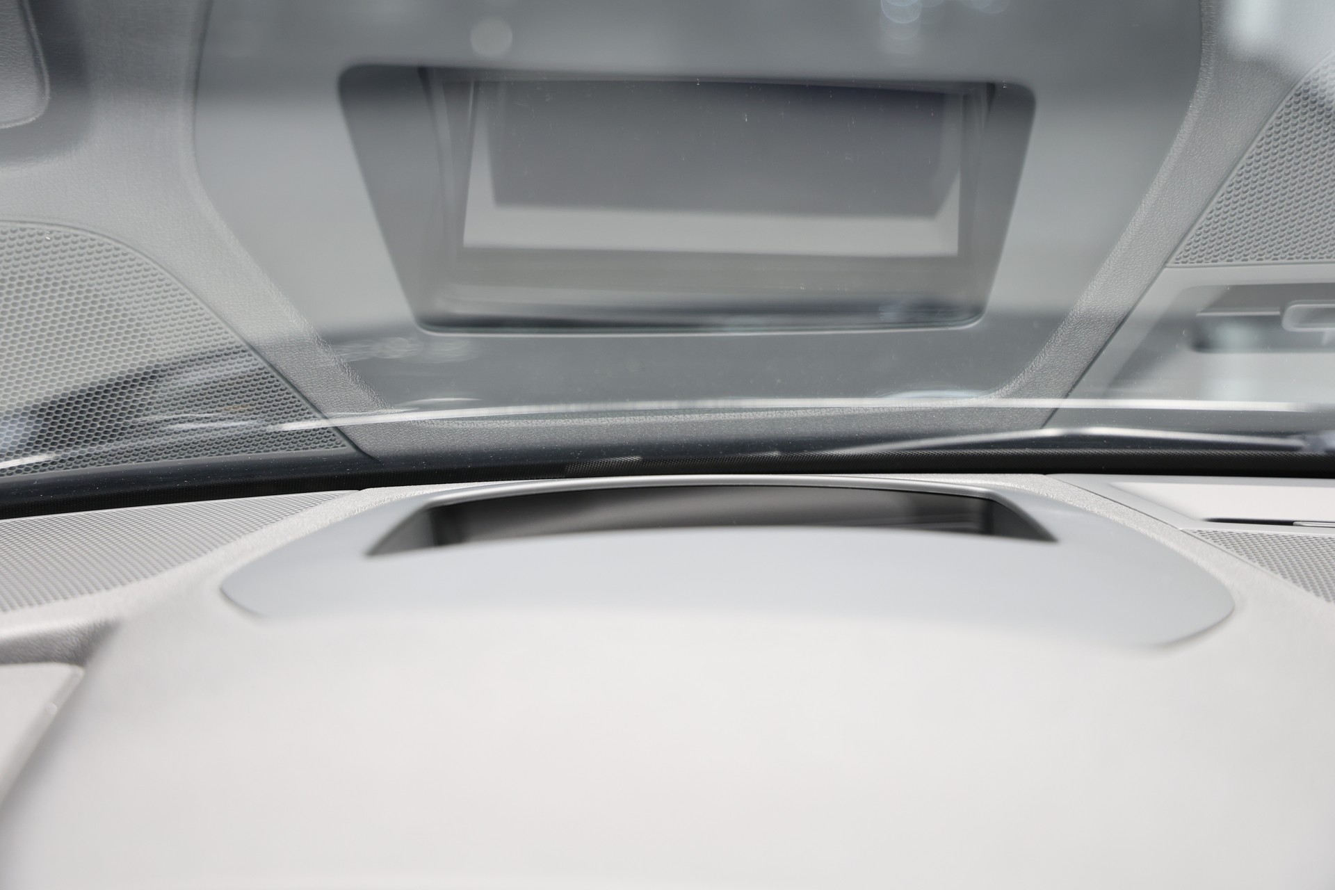 AUDI RS3 Limousine 2.5 TSI quattro S-tronic *Audi Werksgarantie bis 12.2026*-image-19