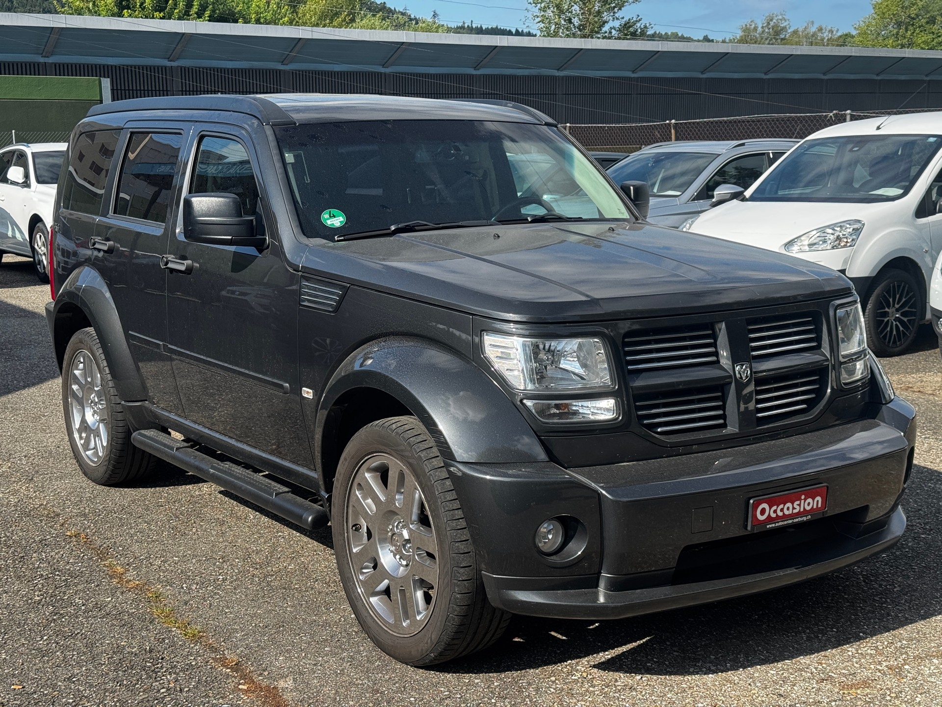 DODGE NITRO-image-3