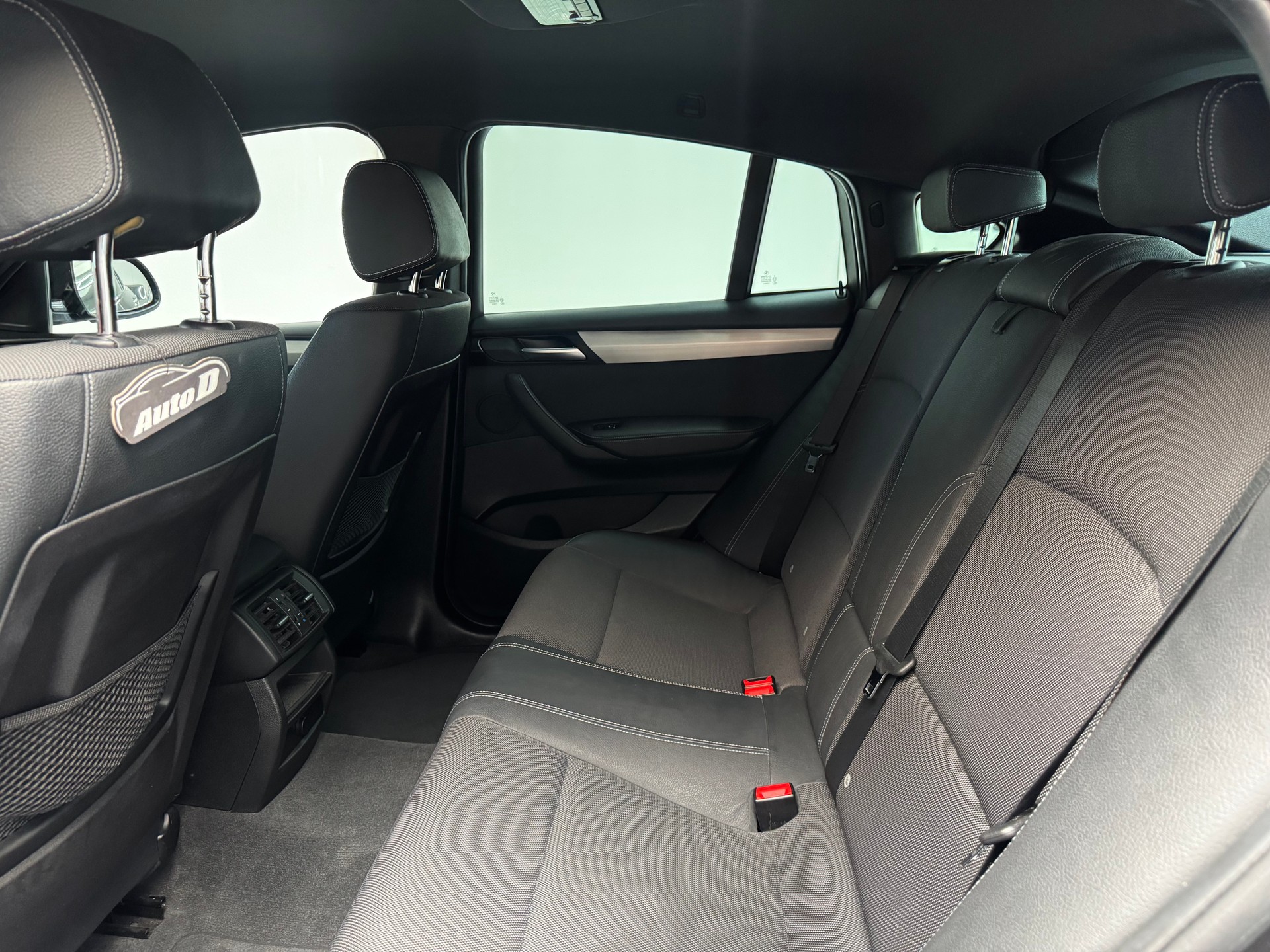 BMW X4 xDrive 20d M Sport Steptronic-image-21