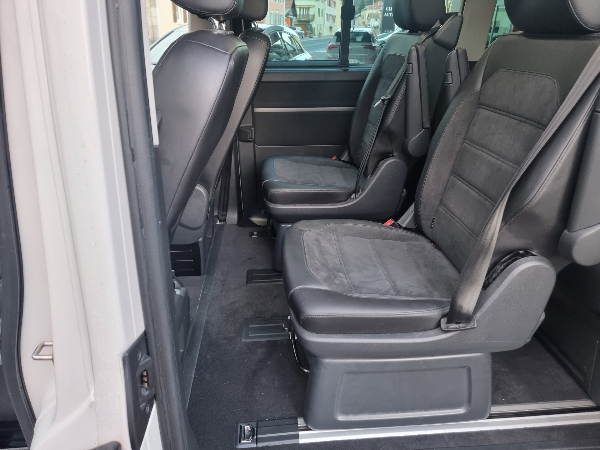 VW T6 Multivan 2.0 Bi-TDI Comf. '70J. Bulli' 4Mot DSG-image-9
