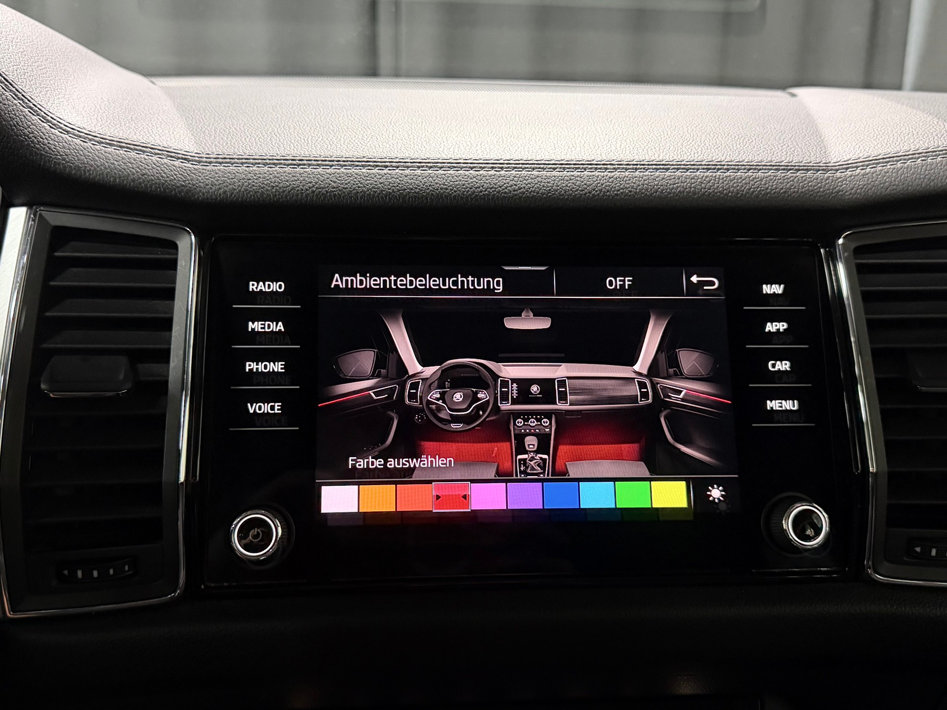 SKODA Kodiaq 2.0 TDI CR Ambition 4x4 DSG-image-20
