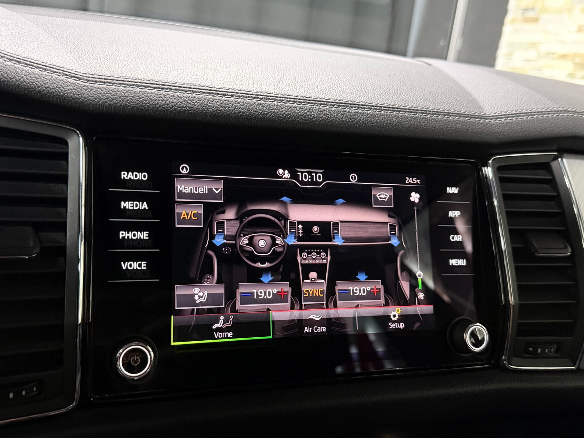 SKODA Kodiaq 2.0 TDI CR Ambition 4x4 DSG-image-19