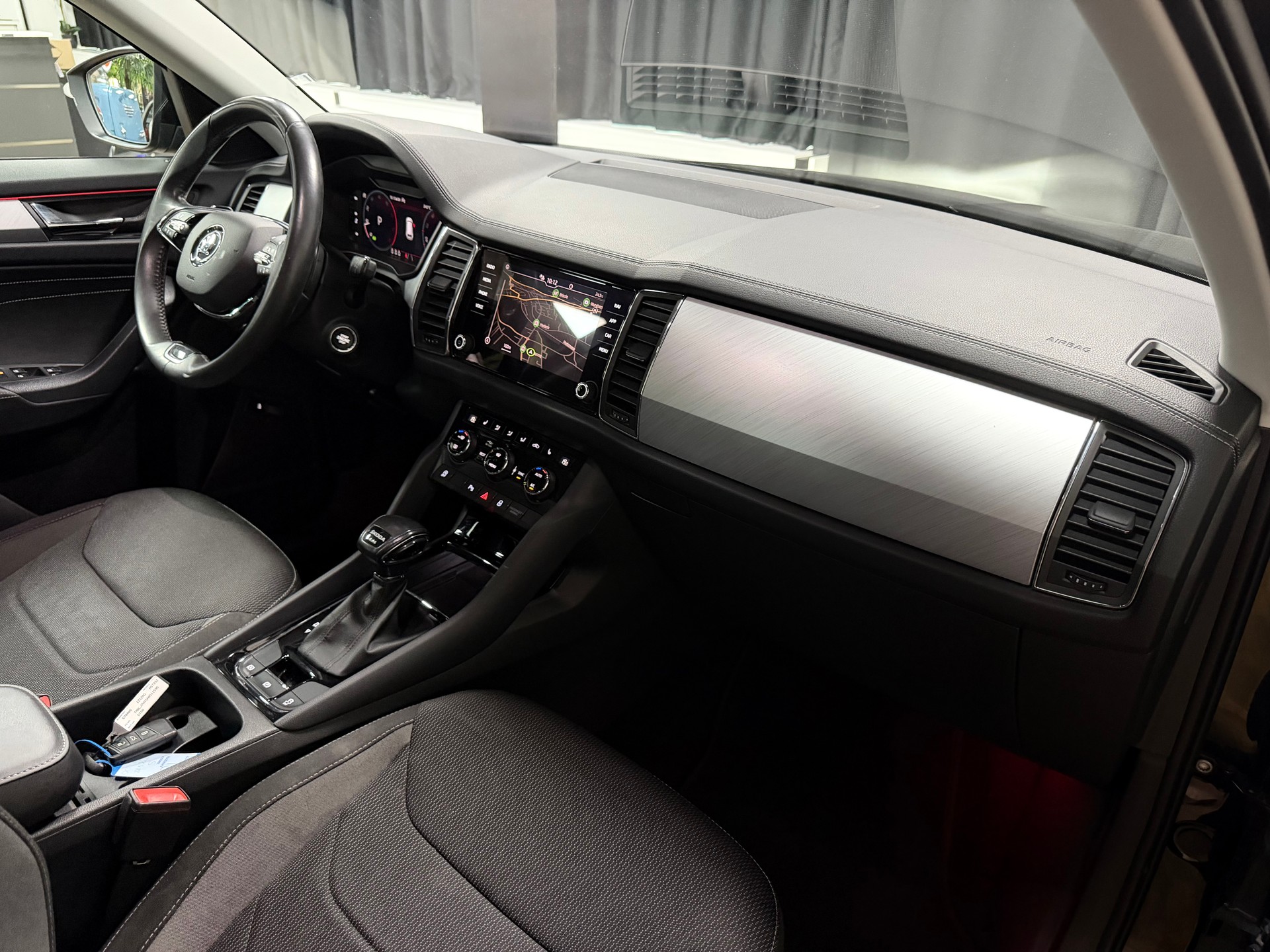 SKODA Kodiaq 2.0 TDI CR Ambition 4x4 DSG-image-27