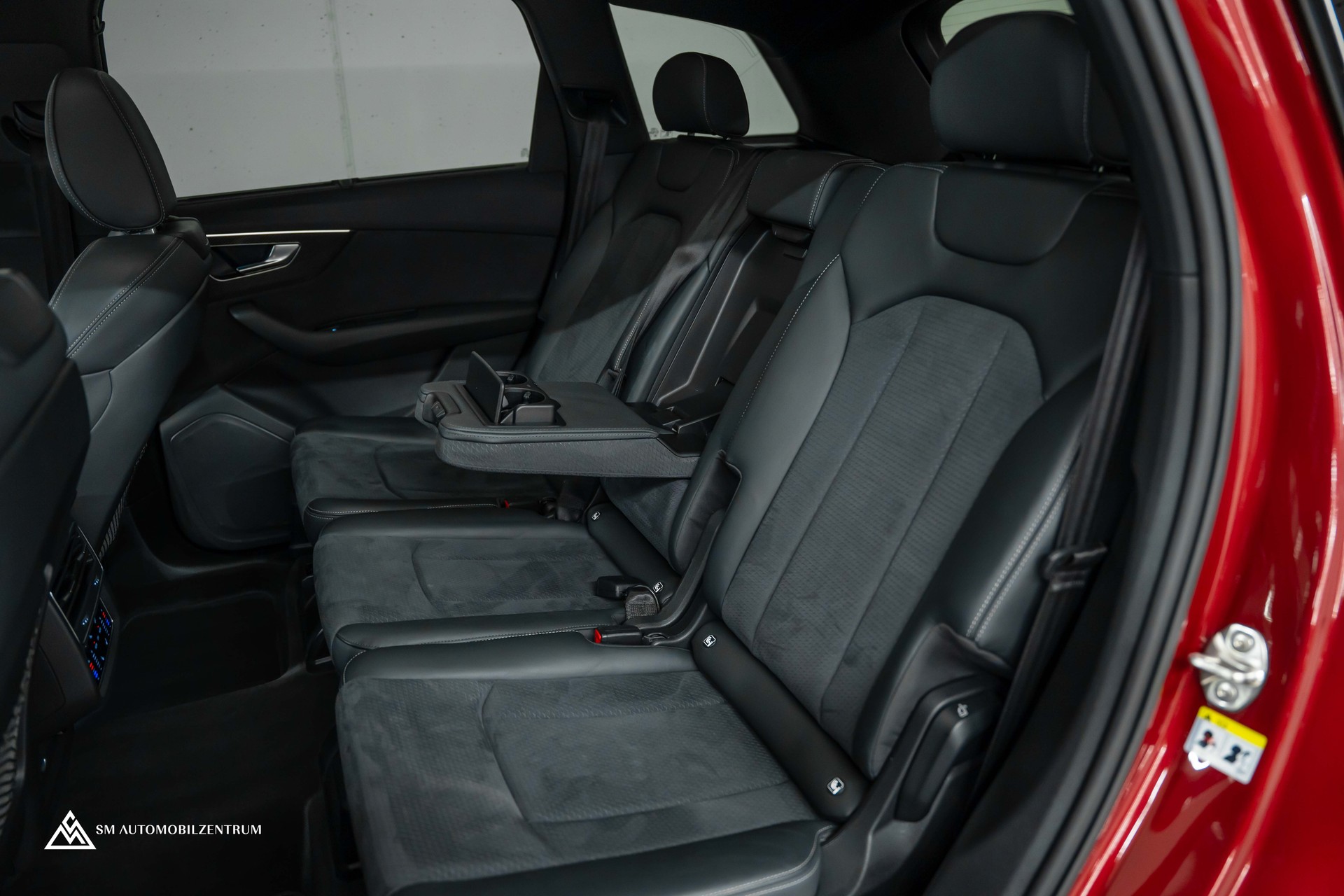 AUDI Q7 3.0 50 TDI S Line quattro T-Tronic / Panorama / Standheizung- / Lüftung / 22" Räder-image-23