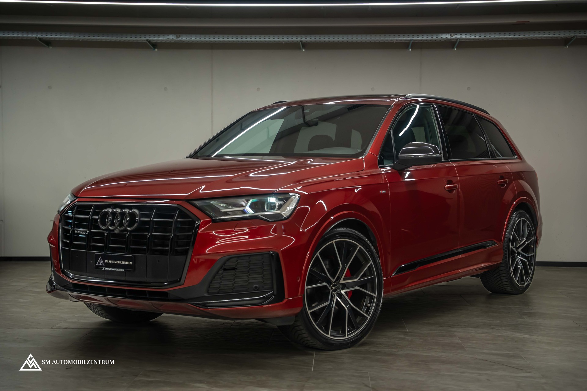 AUDI Q7 3.0 50 TDI S Line quattro T-Tronic / Panorama / Standheizung- / Lüftung / 22" Räder
