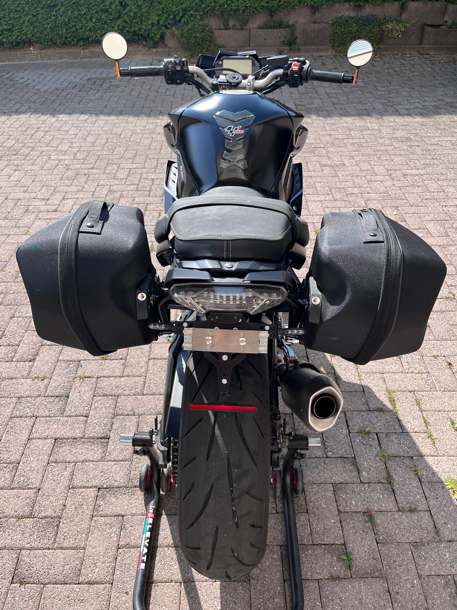 YAMAHA MT-10 ABS-image-3