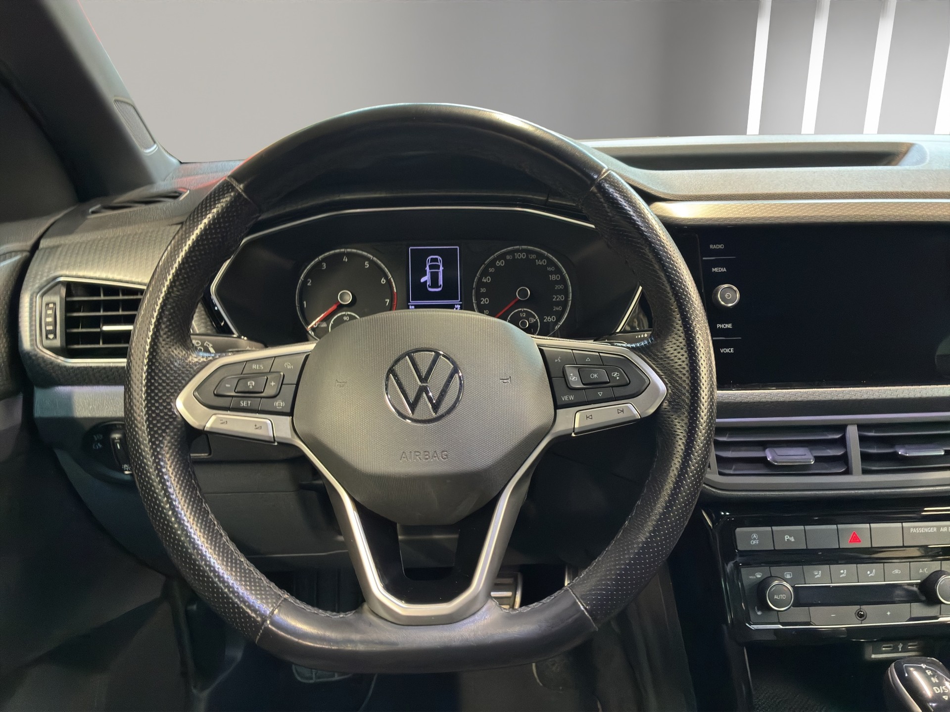 AUDI A1 Sportback 1.4 TFSI Ambition S-tronic-image-8