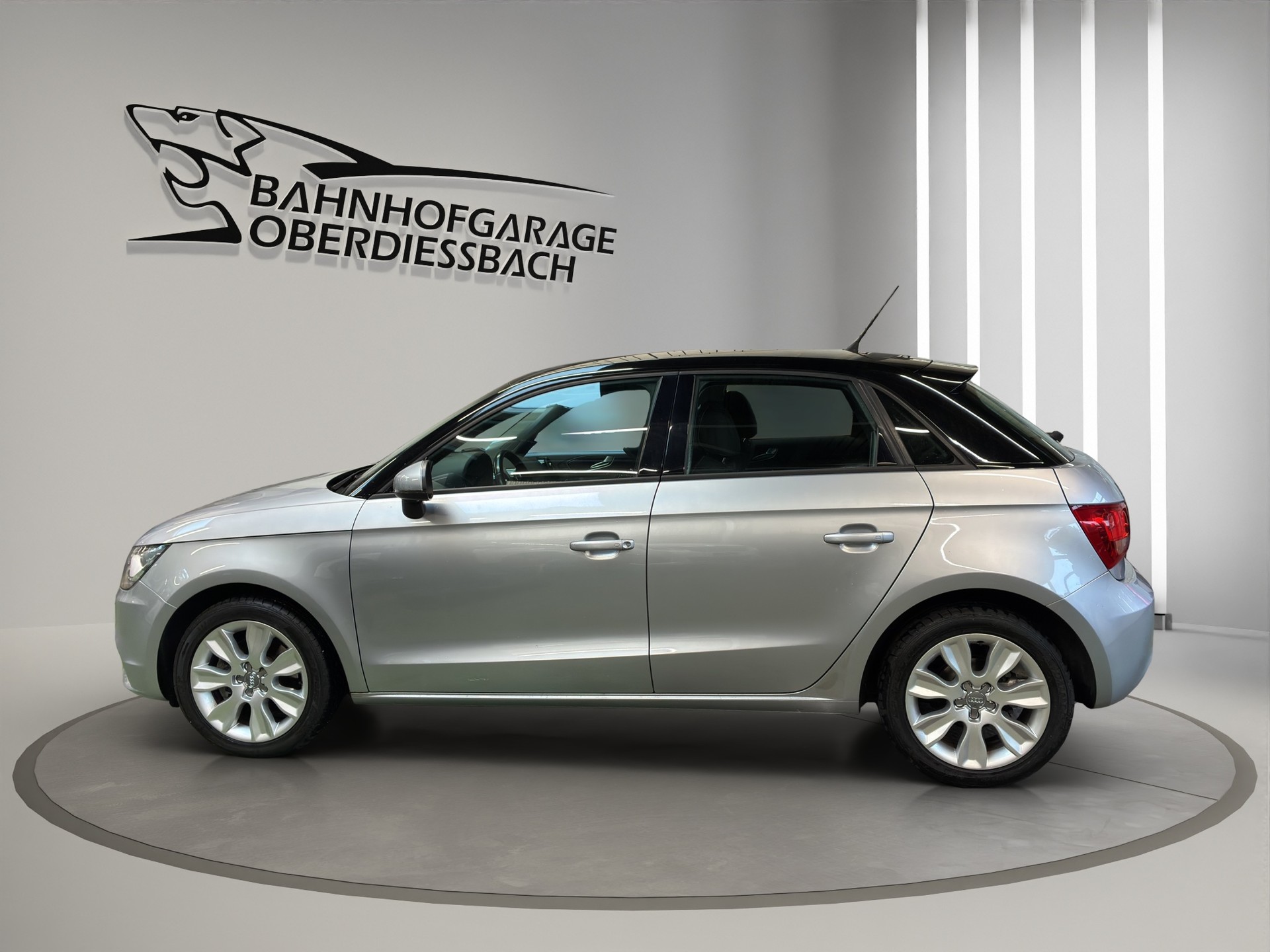 AUDI A1 Sportback 1.4 TFSI Ambition S-tronic-showroom-element-2