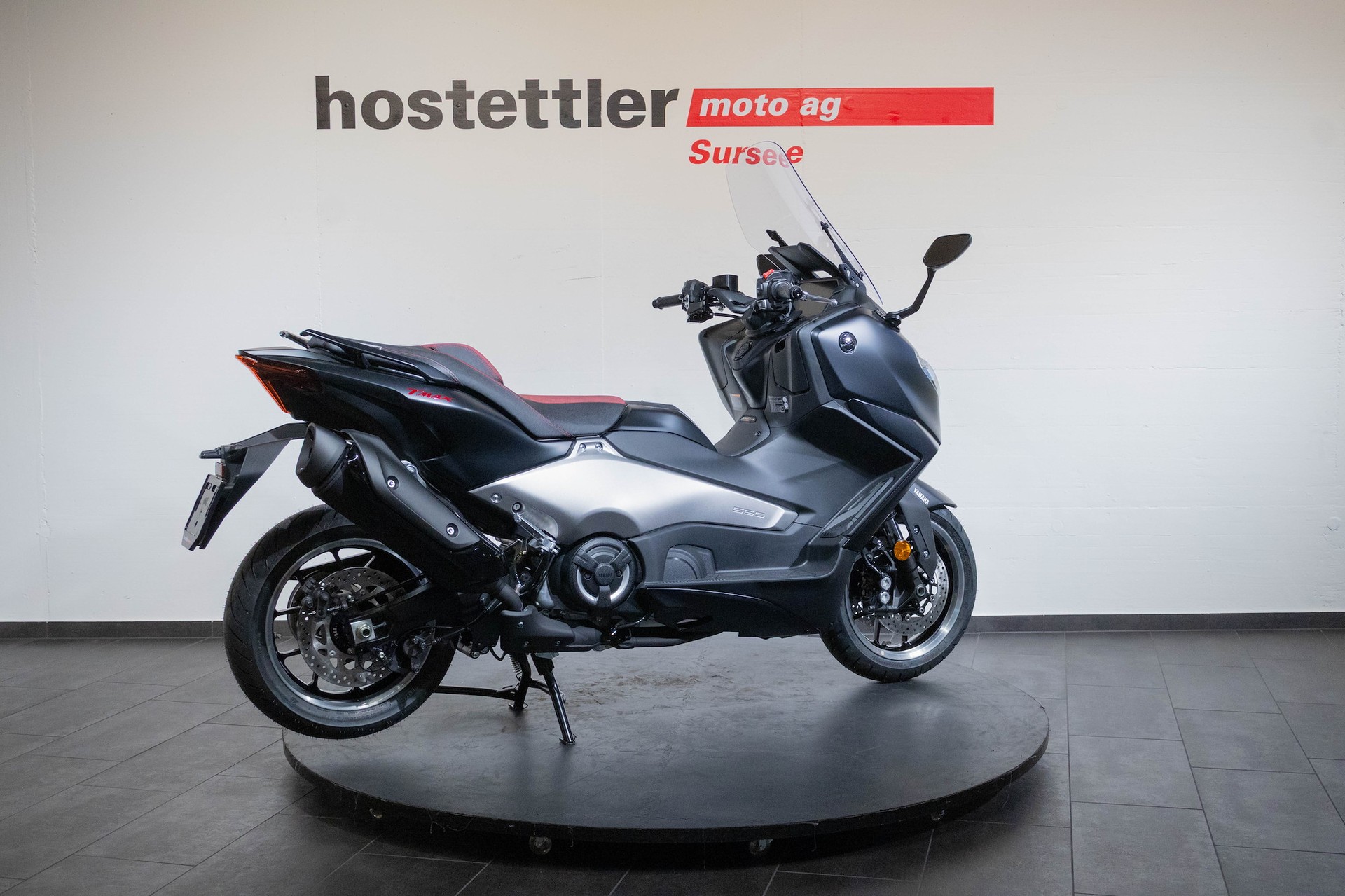 YAMAHA TMAX 25th Anniversary-showroom-element-2