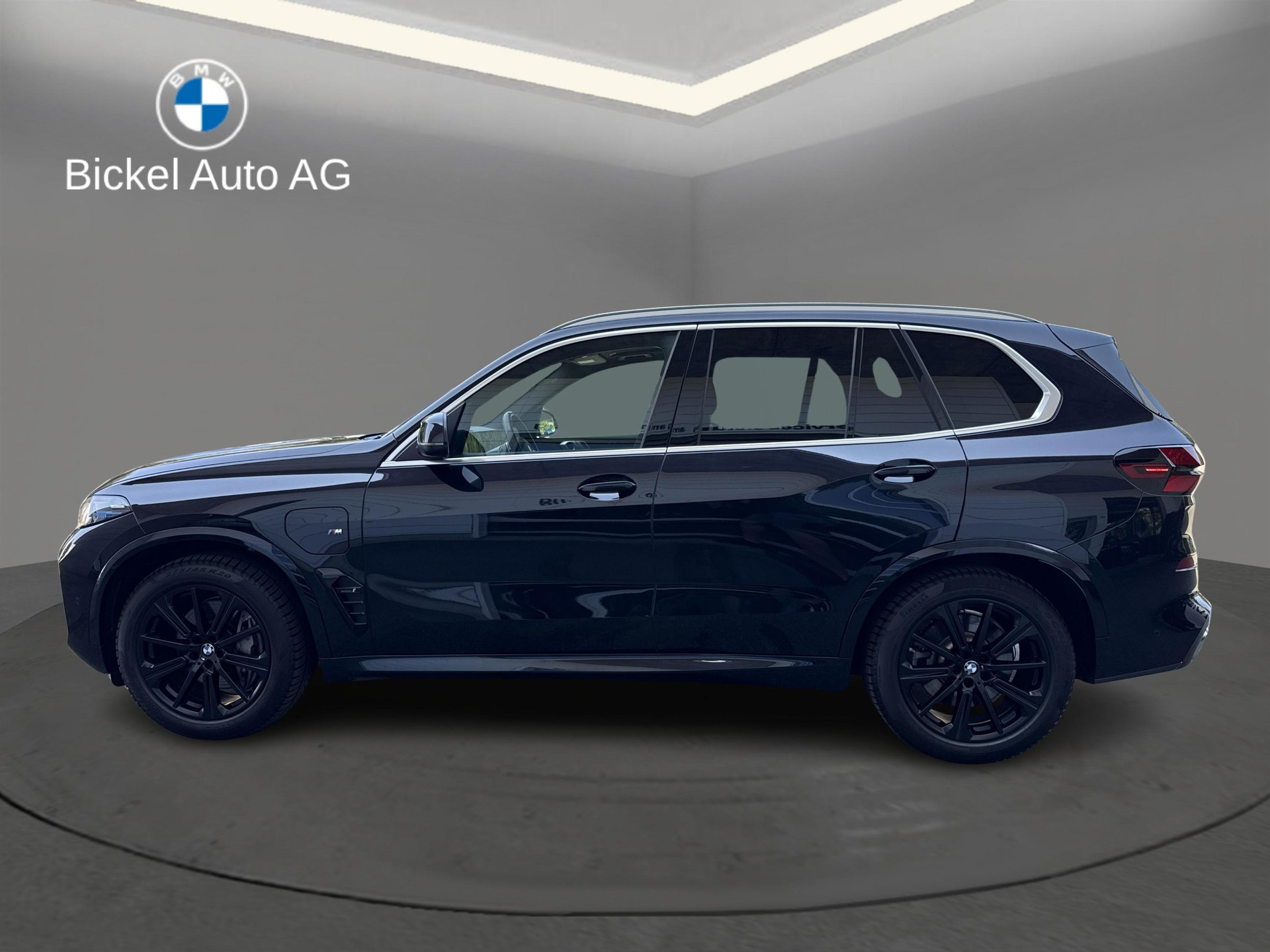 BMW X5 xDrive 50e M Sport-showroom-element-3
