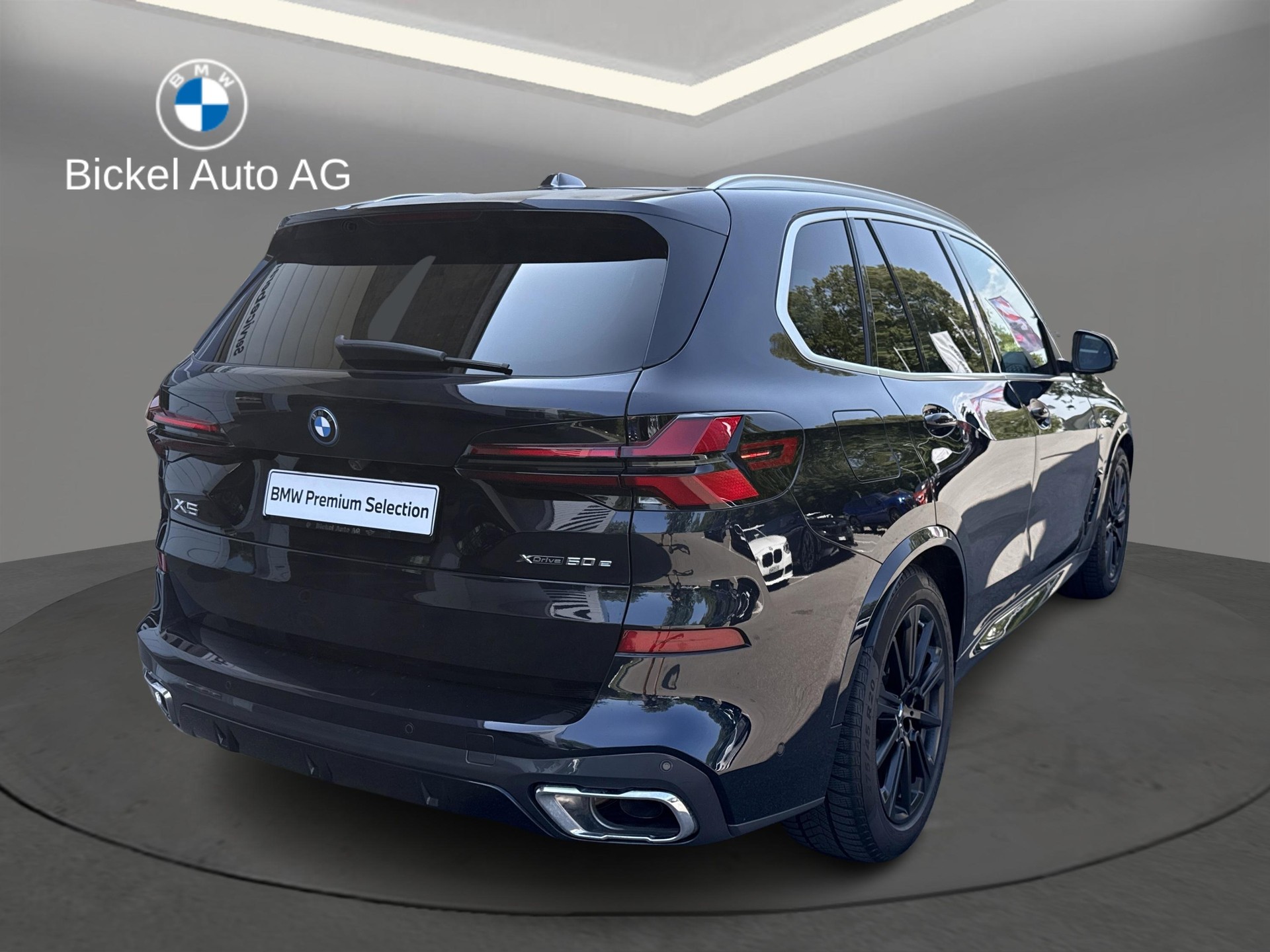 BMW X5 xDrive 50e M Sport-showroom-element-2