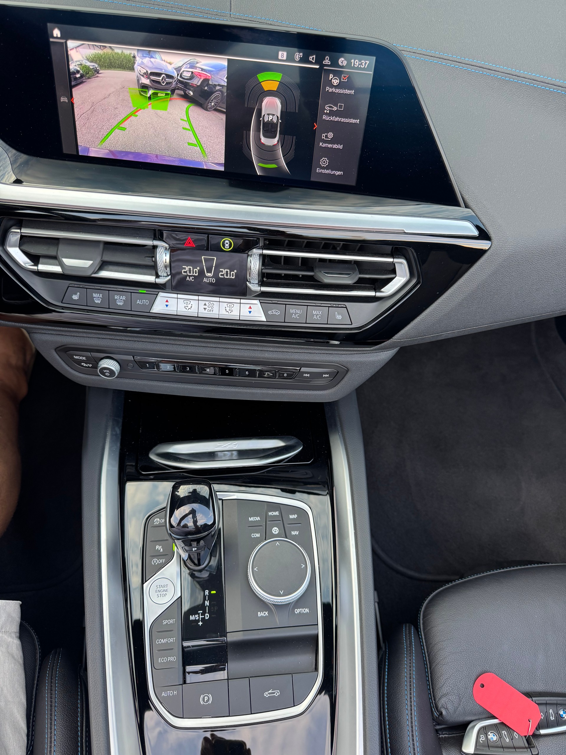BMW Z4 sDrive 20i M Sport Steptronic-image-12