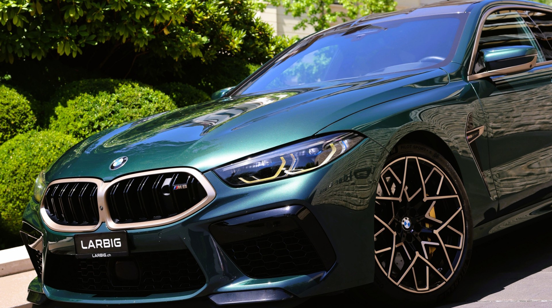 BMW M8 xDrive M Competition Steptronic *1/400* *First Edition* *CH-Fahrzeug*-showroom-element-2