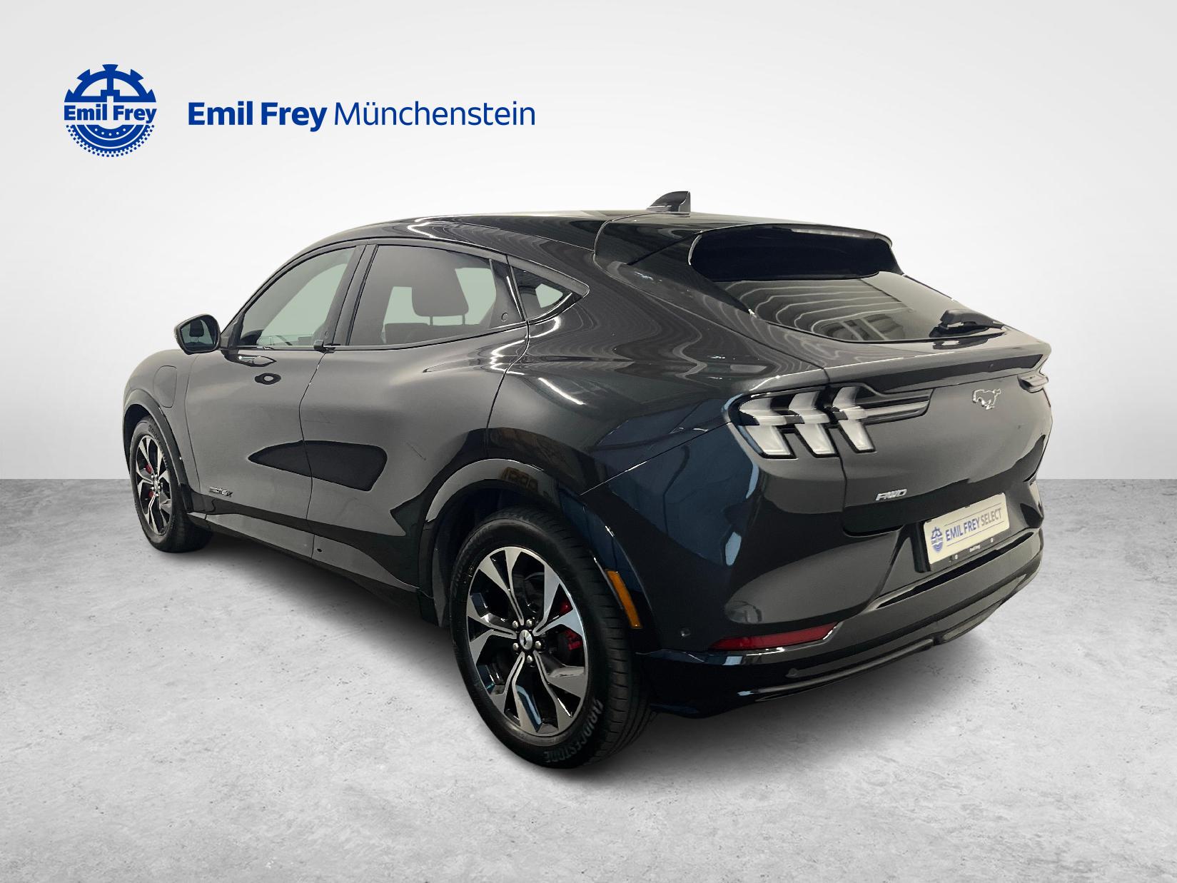 FORD Mustang Mach-E Extended AWD-showroom-element-2