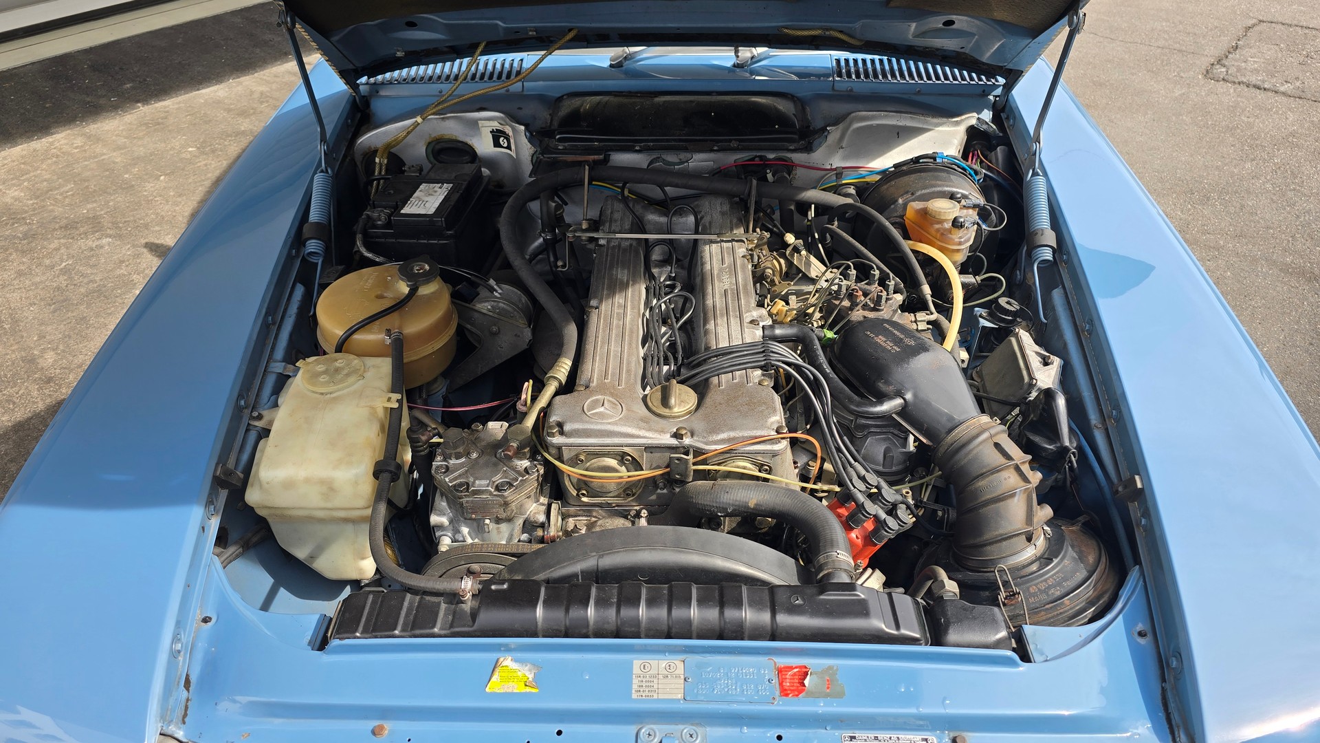 MERCEDES-BENZ SLC 280-image-14