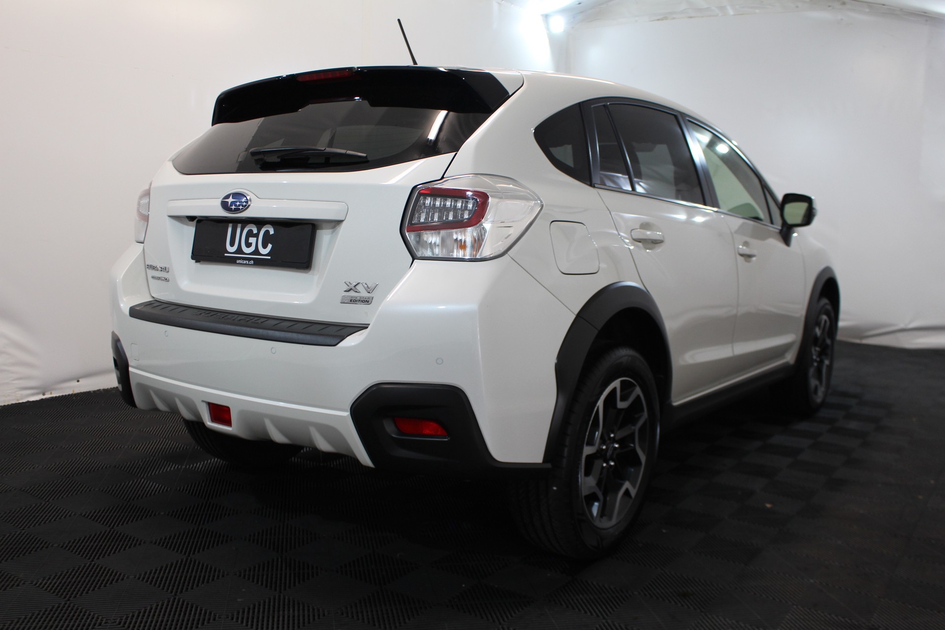 SUBARU XV 2.0i Swiss Two-image-5