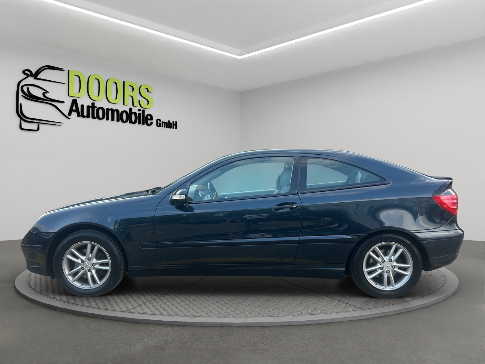 MERCEDES-BENZ C 200 Kompressor-image-6