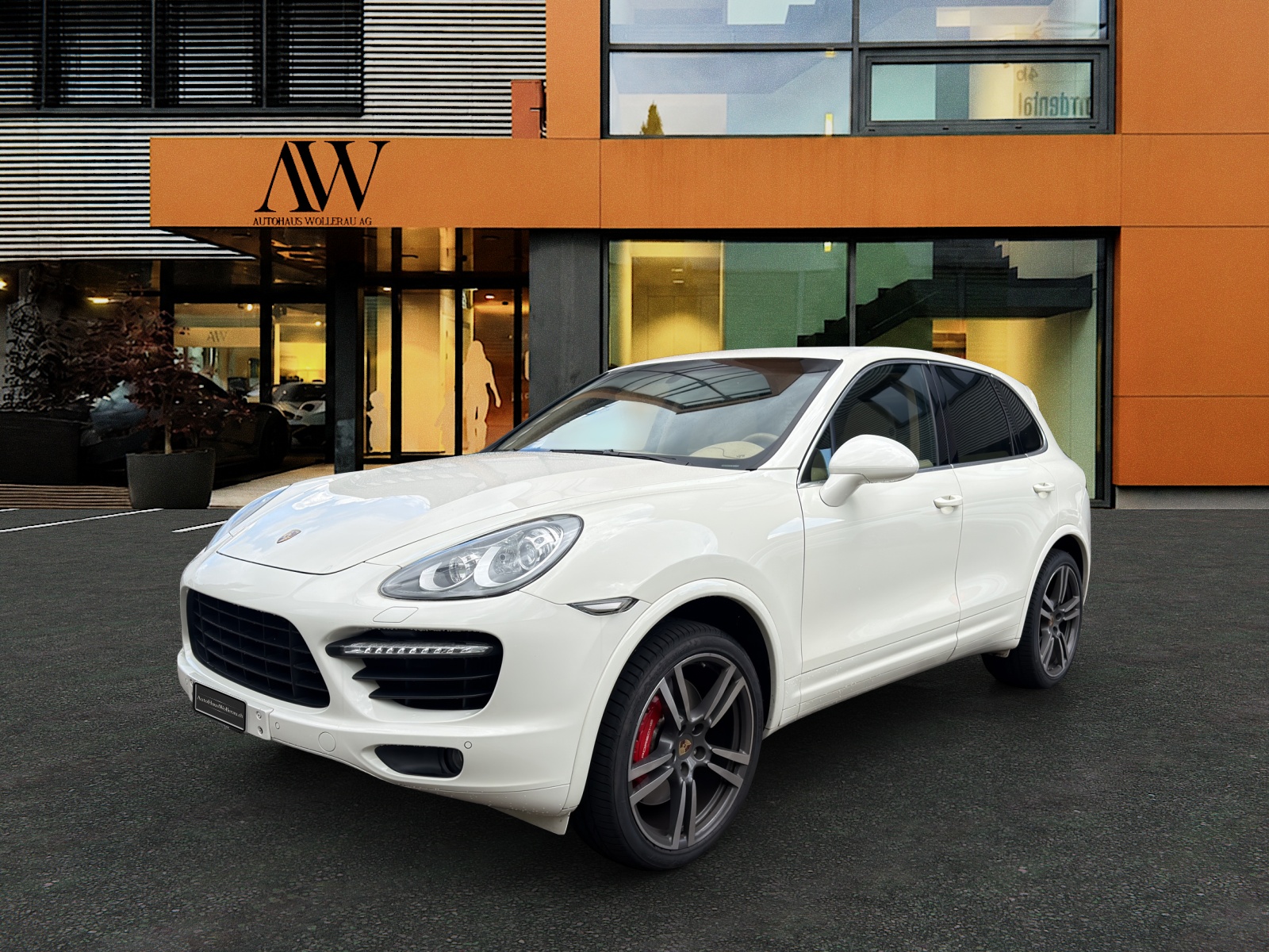 PORSCHE Cayenne 4.8 V8 Turbo / Top Zustand-showroom-element-2