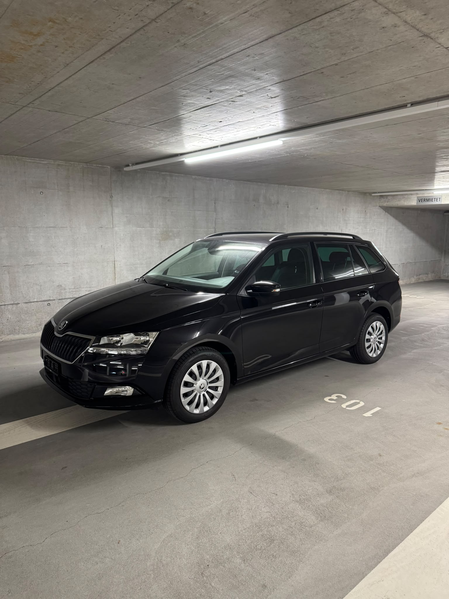 SKODA Fabia Combi 1.0 TSI Ambition-showroom-element-1