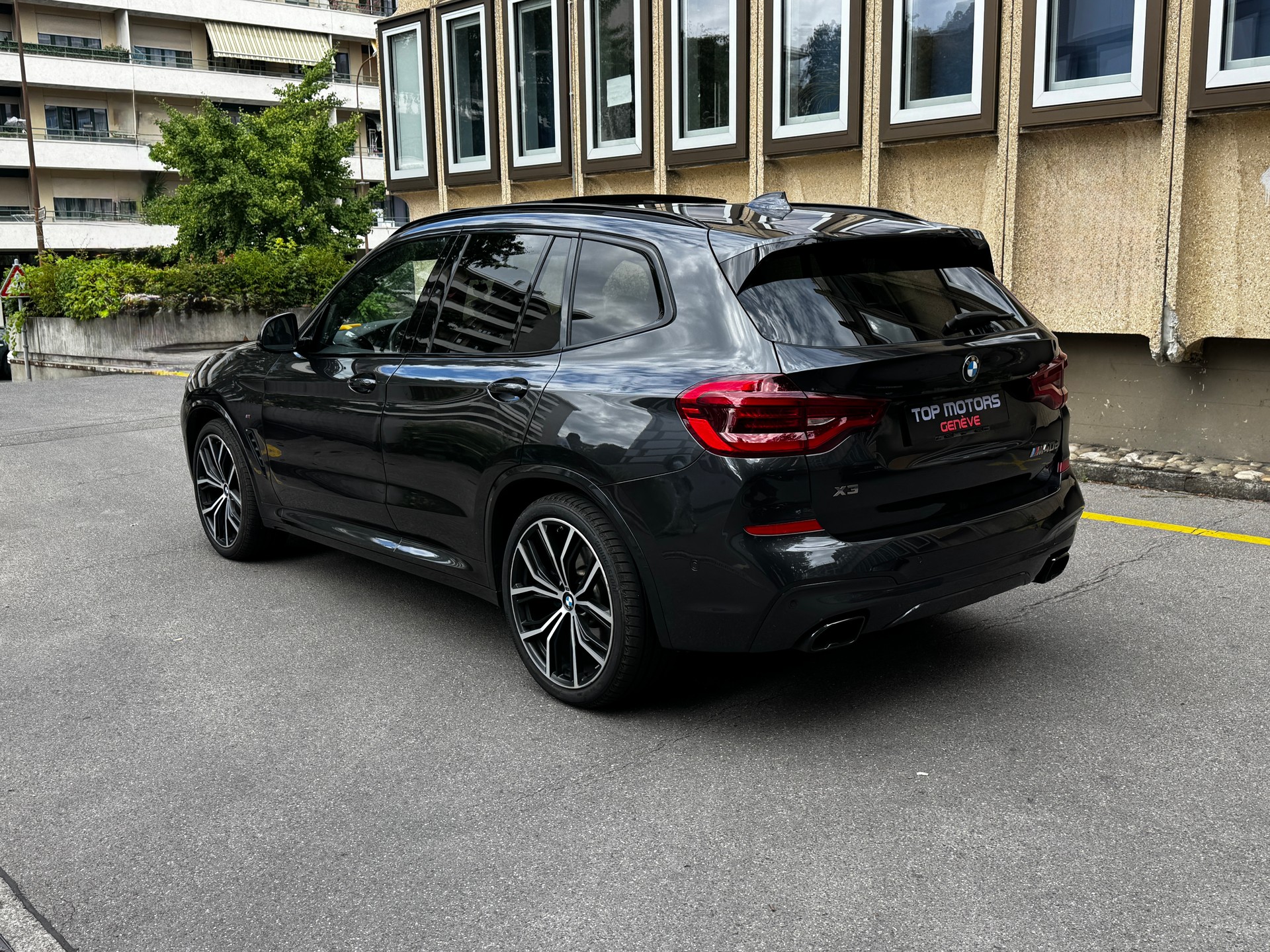 BMW X3 M40d Steptronic-showroom-element-2