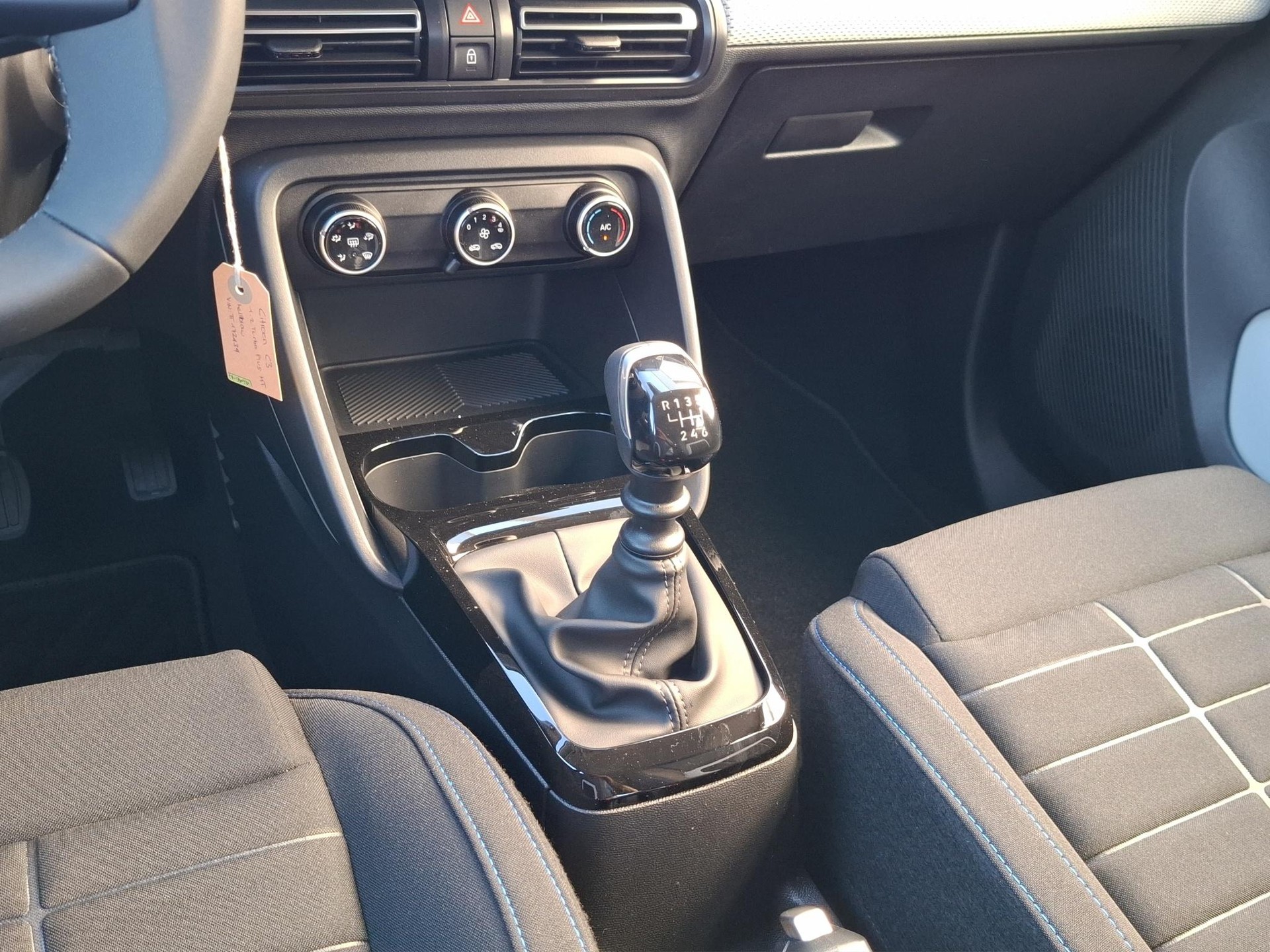 CITROEN C3 1.2 Turbo Plus-image-9