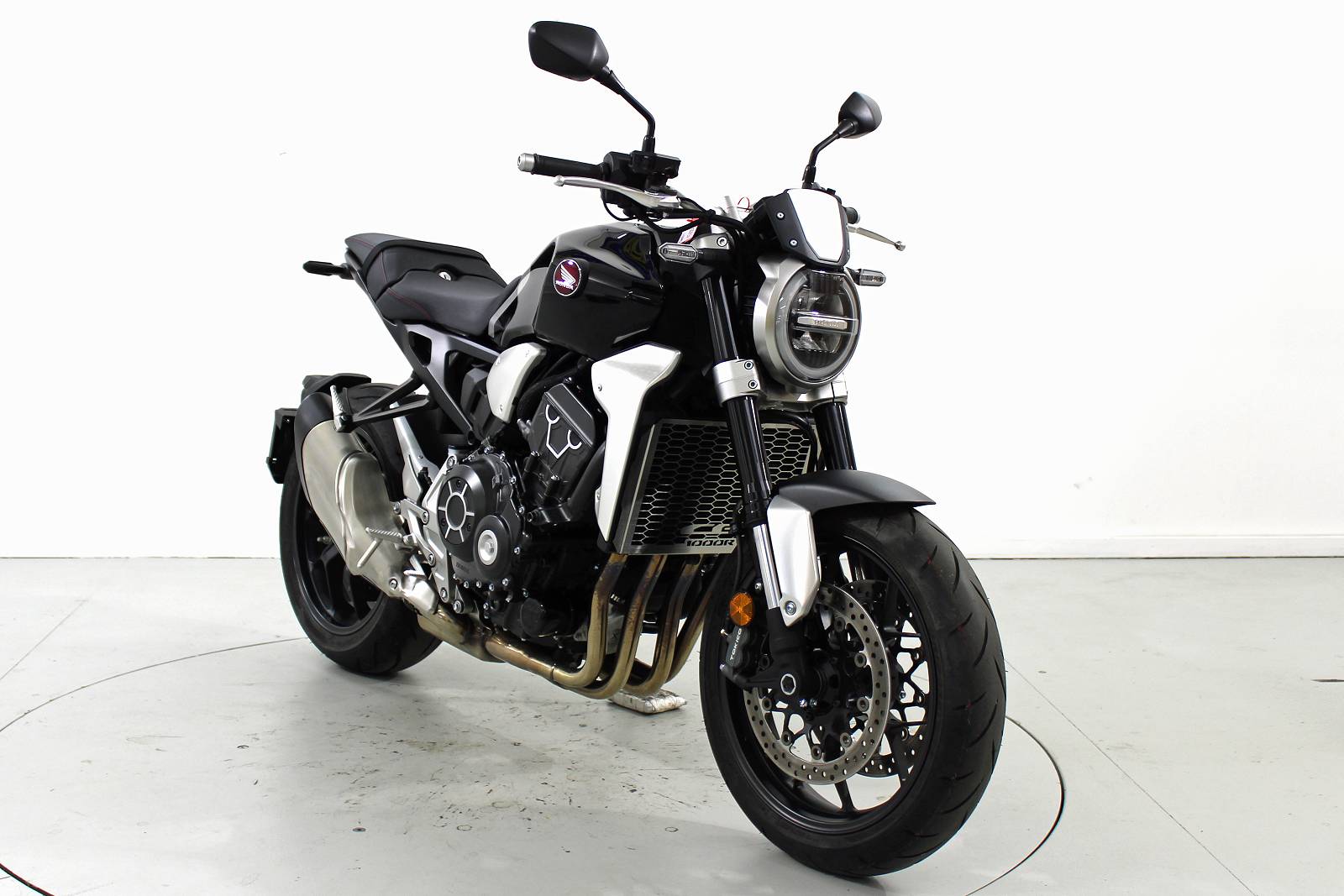 HONDA CB 1000 R ABS-image-1