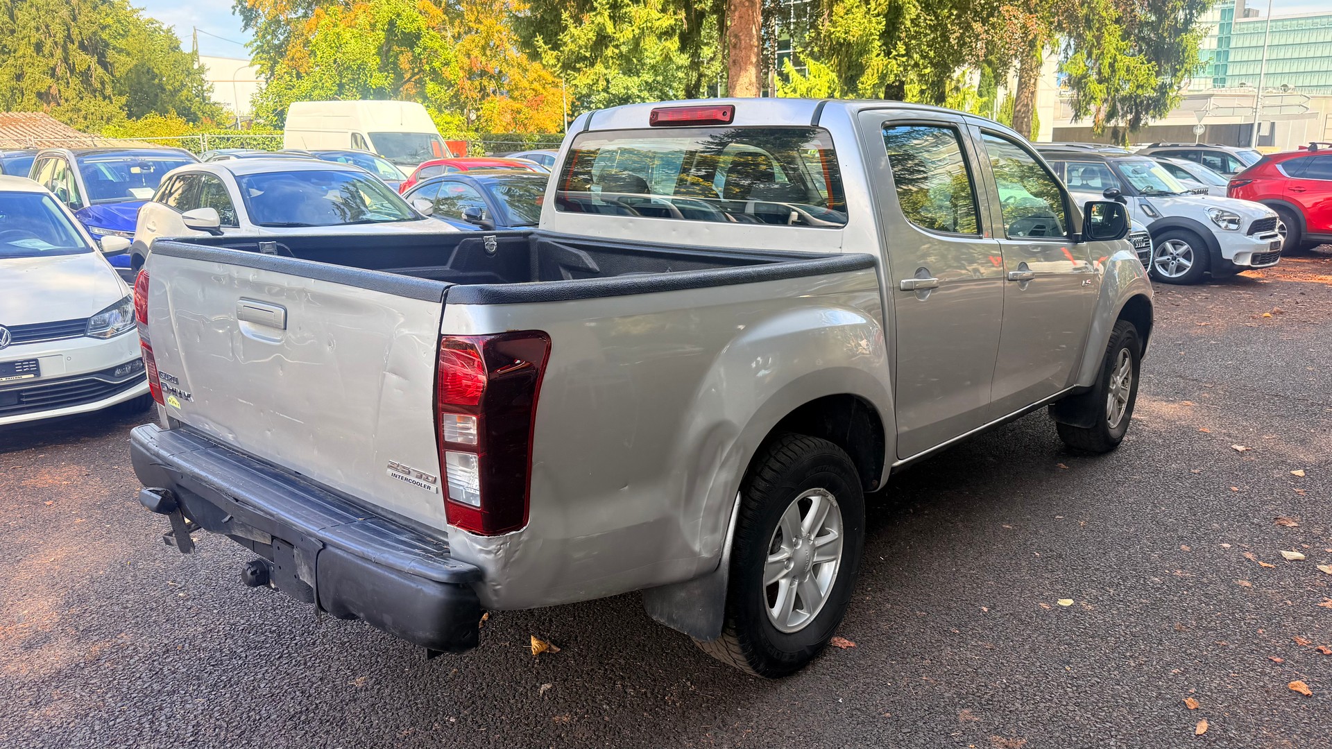 ISUZU D-MAX 2.5 Crew Cab Satellite 4x4 * Problème pont arrière *-image-4