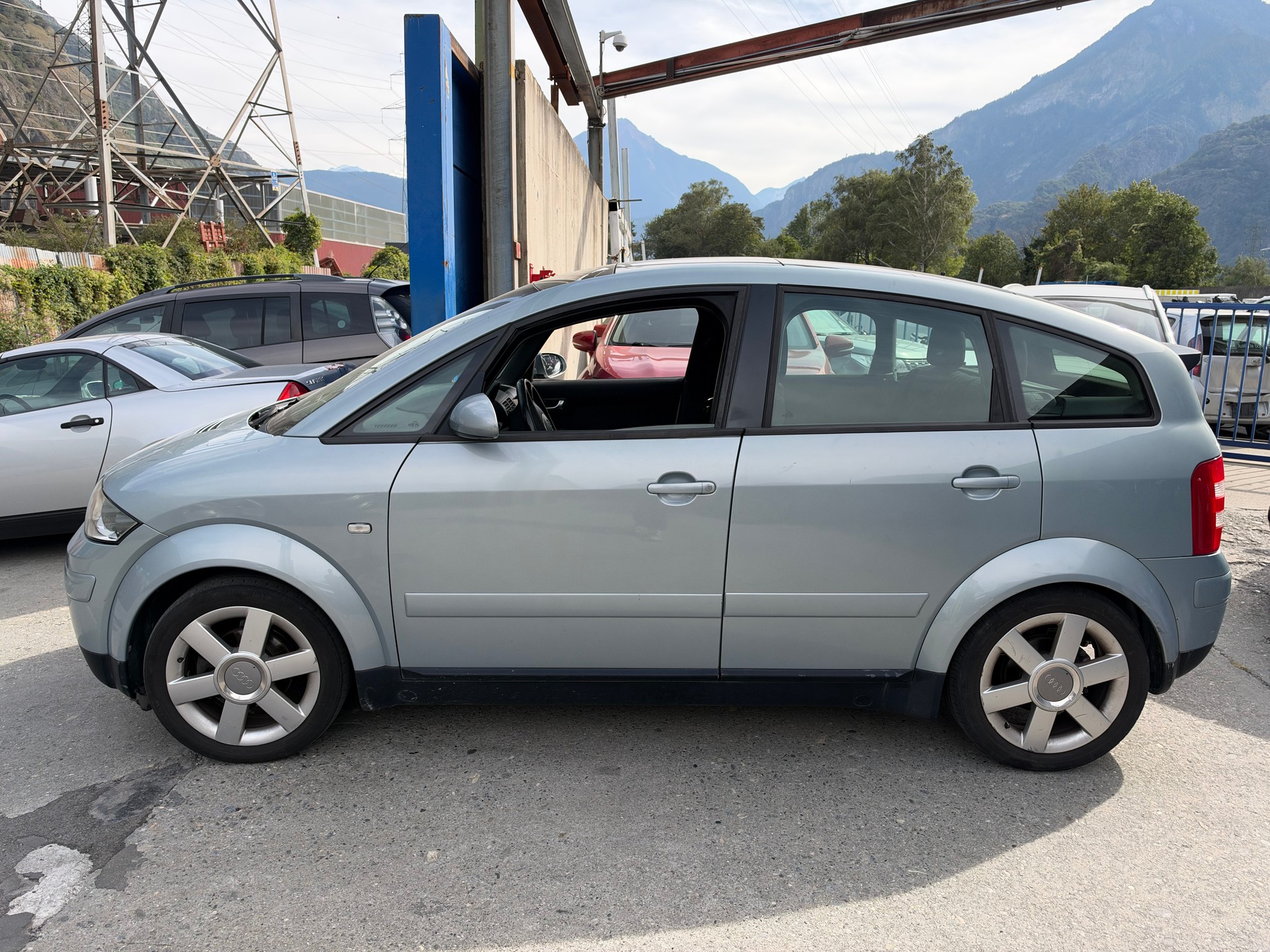AUDI A2 1.6 FSI-image-1