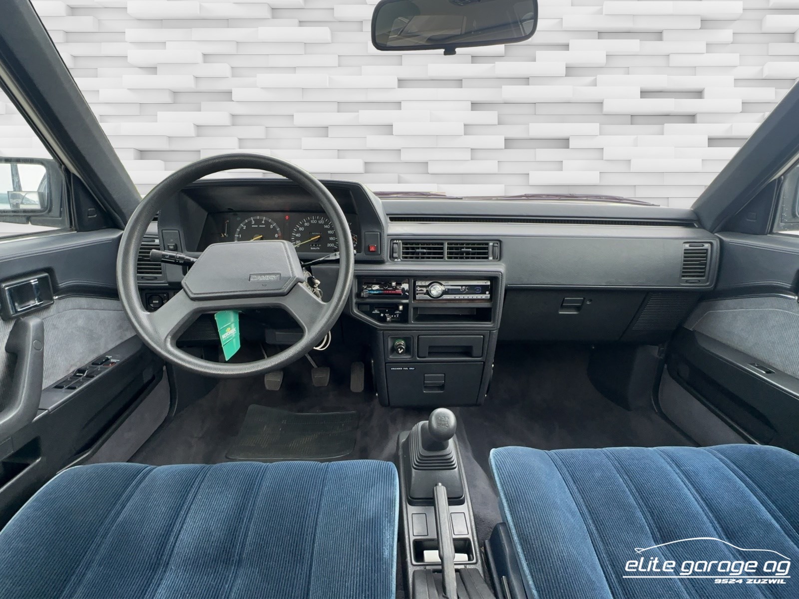 TOYOTA Camry 2000 GLi Liftback-image-10