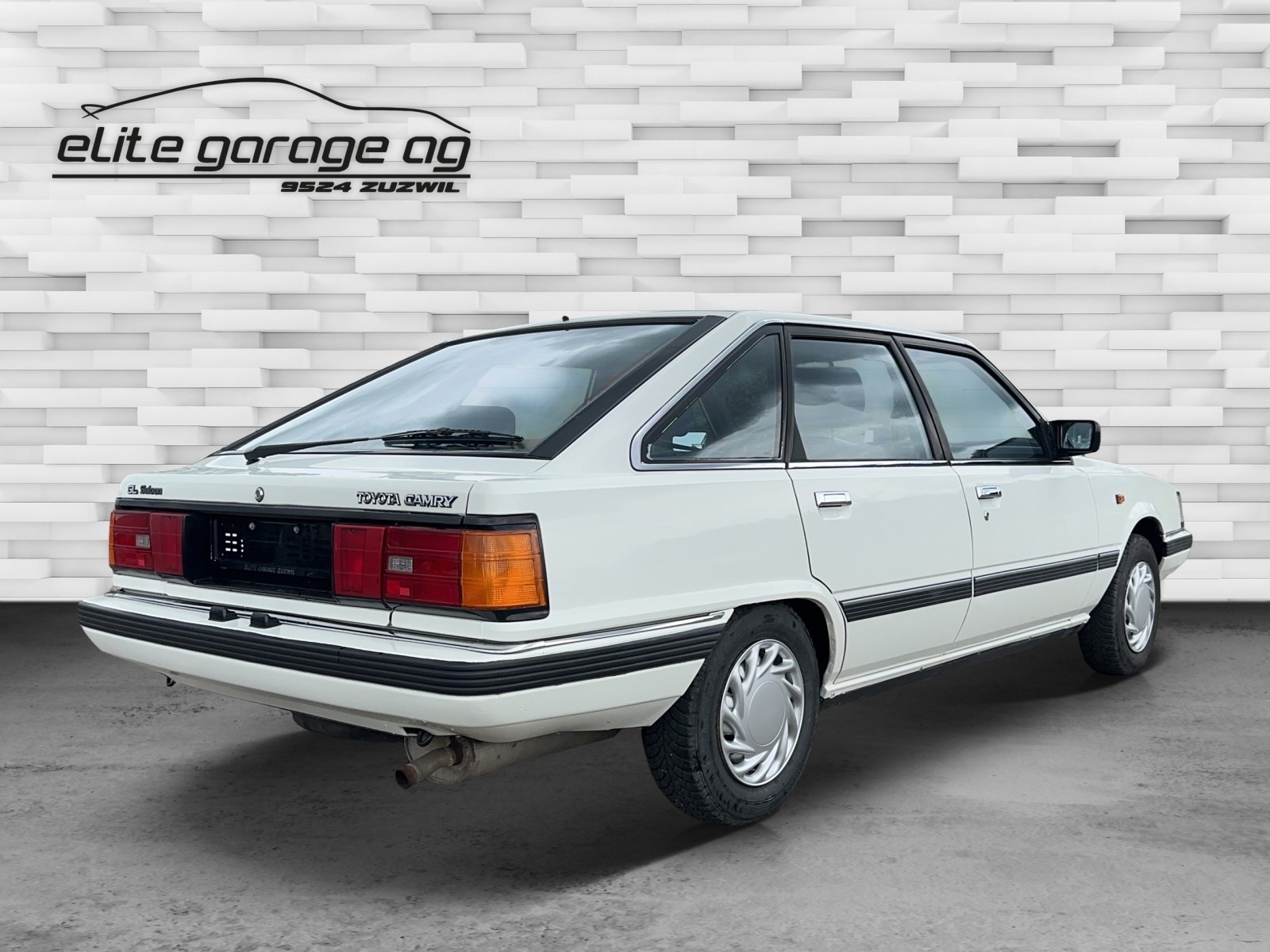 TOYOTA Camry 2000 GLi Liftback-image-5