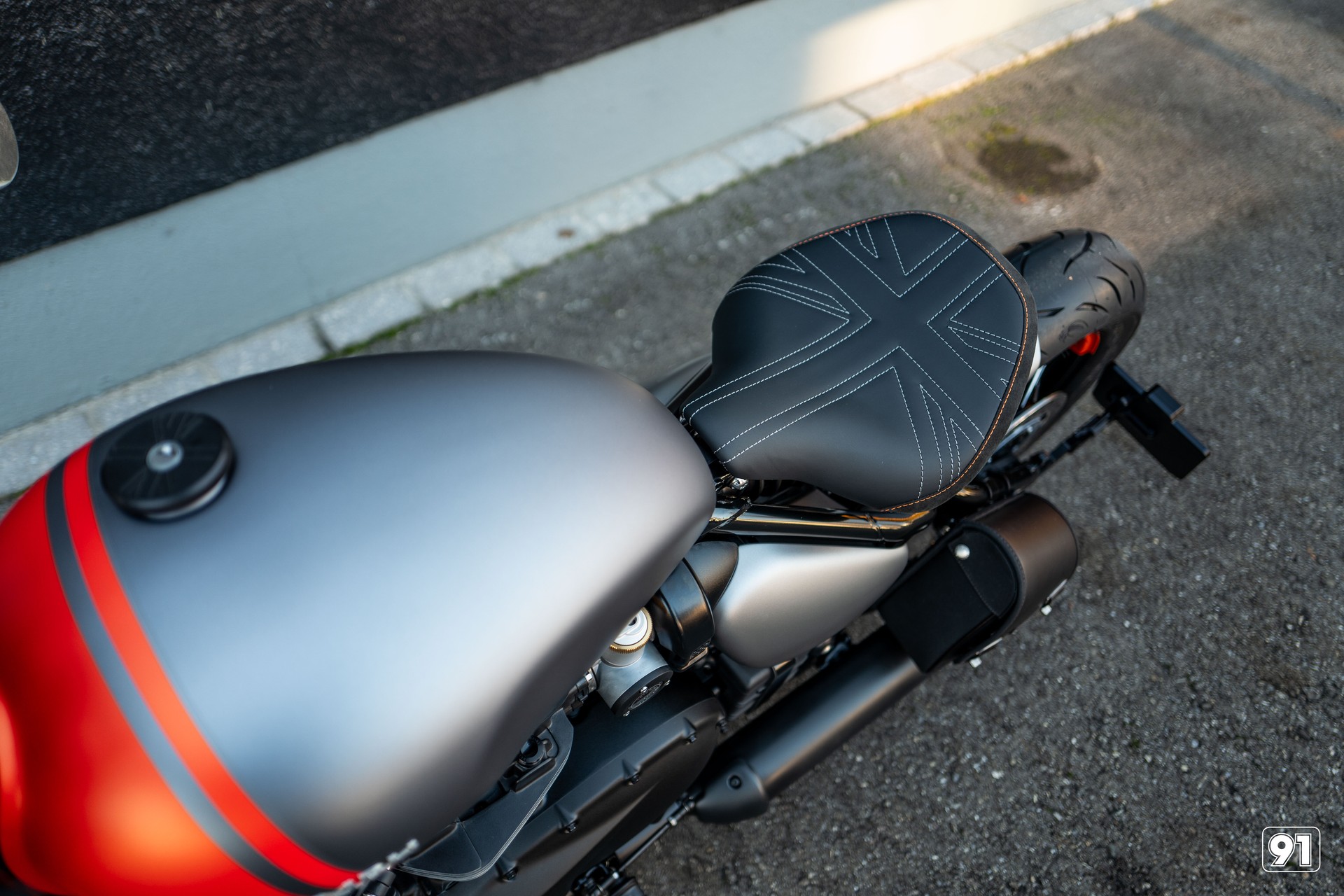 TRIUMPH Bonneville 1200  Bobber-image-6