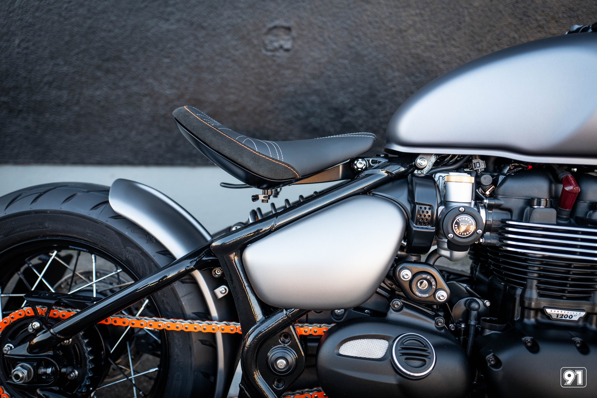 TRIUMPH Bonneville 1200  Bobber-image-5