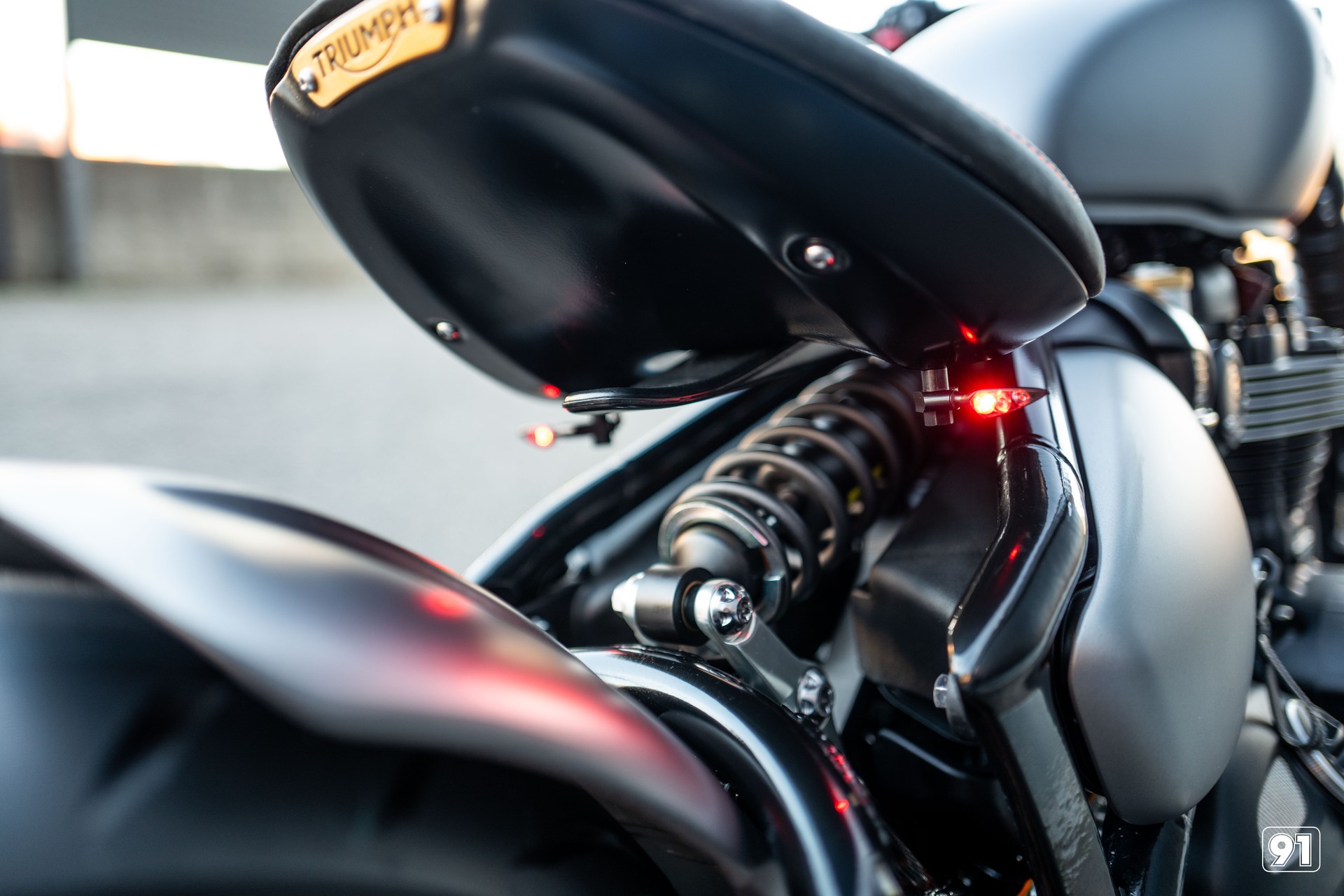 TRIUMPH Bonneville 1200  Bobber-image-13