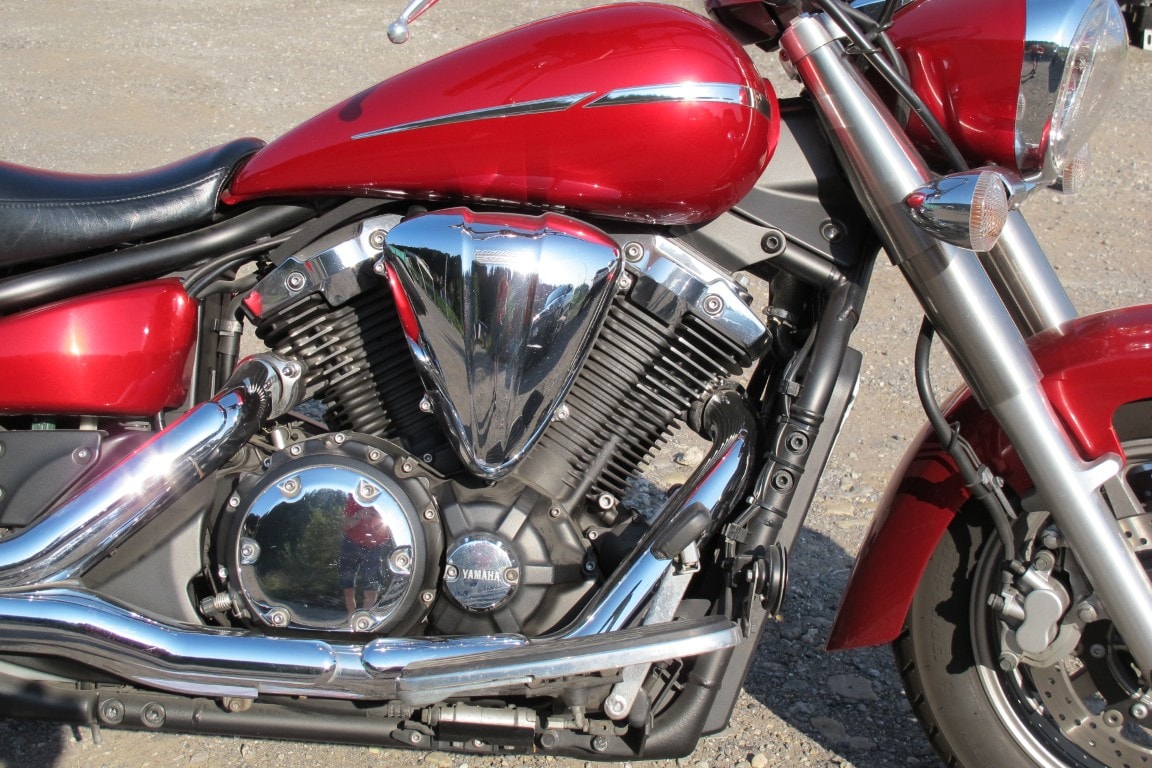 YAMAHA XVS 1300 A Midnight Star-image-9