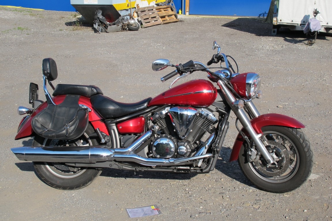 YAMAHA XVS 1300 A Midnight Star-image-2