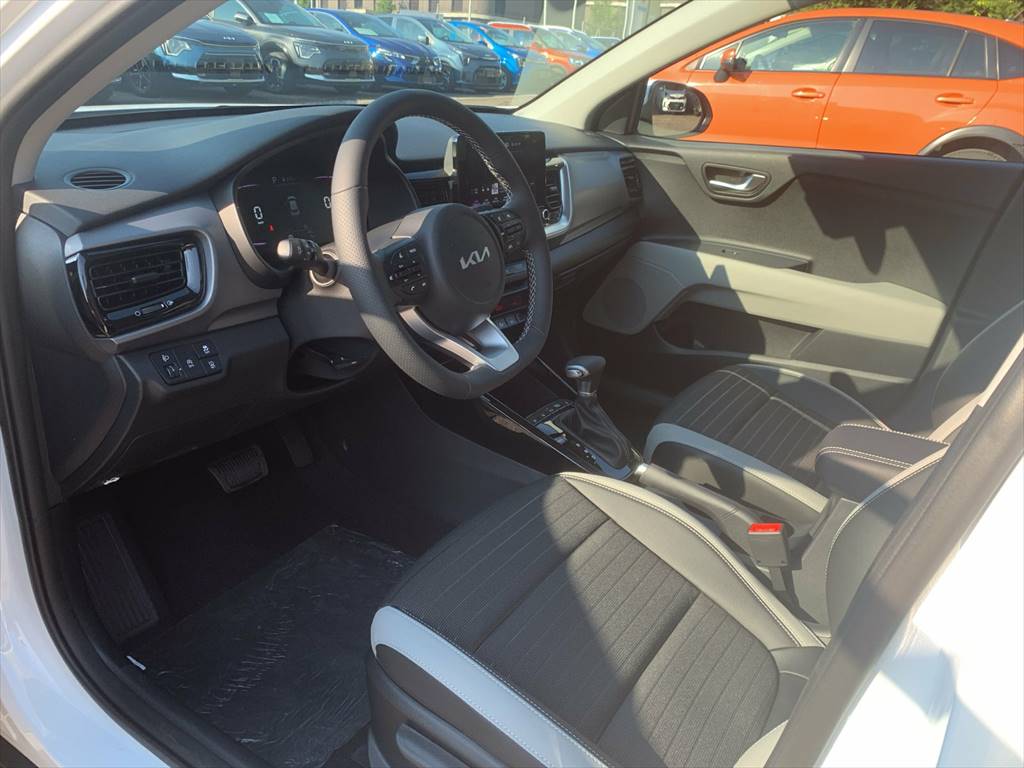 KIA Stonic 1.0 T-GDi Power Edition-image-4