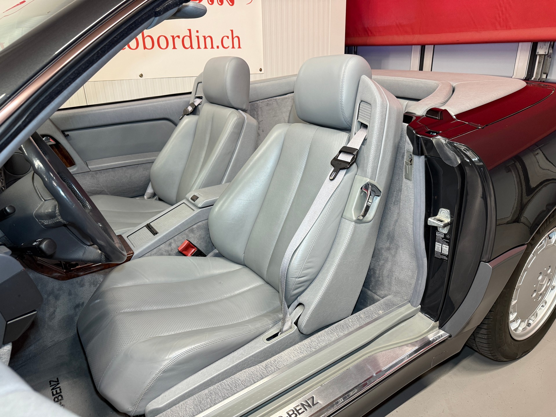 MERCEDES-BENZ 300 SL „Blauschwarz metallic“ 1. Lack-image-5