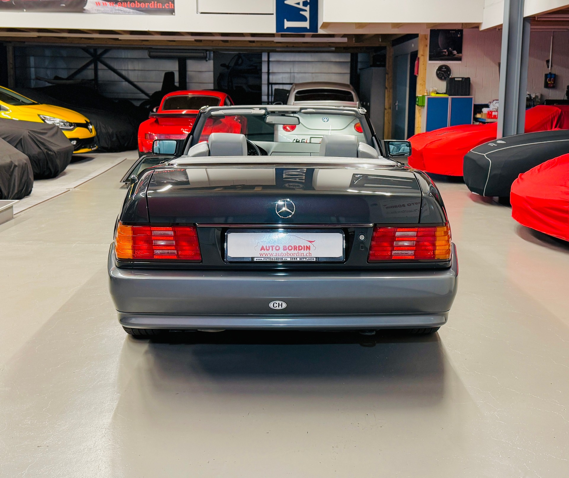 MERCEDES-BENZ 300 SL „Blauschwarz metallic“ 1. Lack-image-9