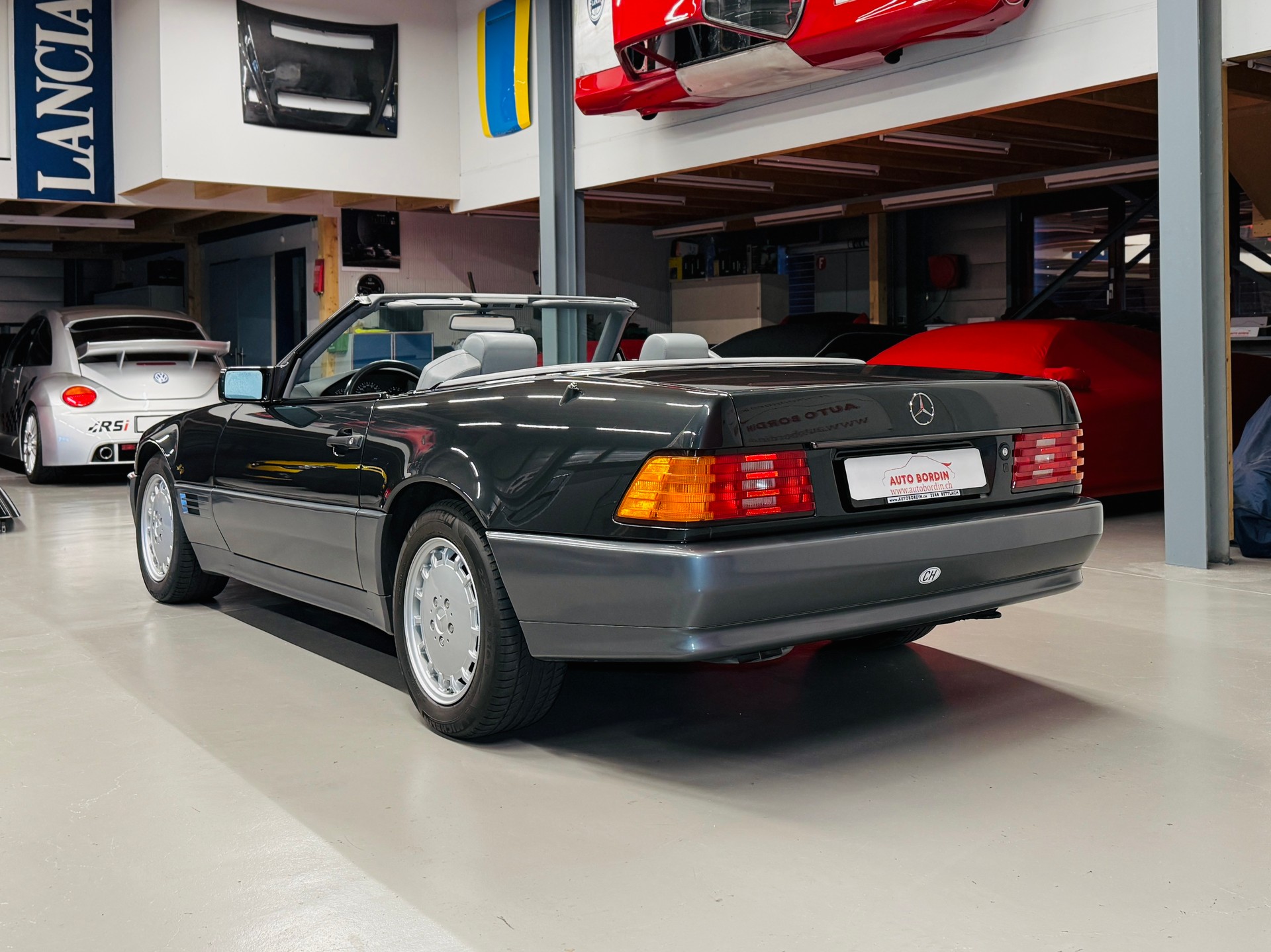 MERCEDES-BENZ 300 SL „Blauschwarz metallic“ 1. Lack-image-8