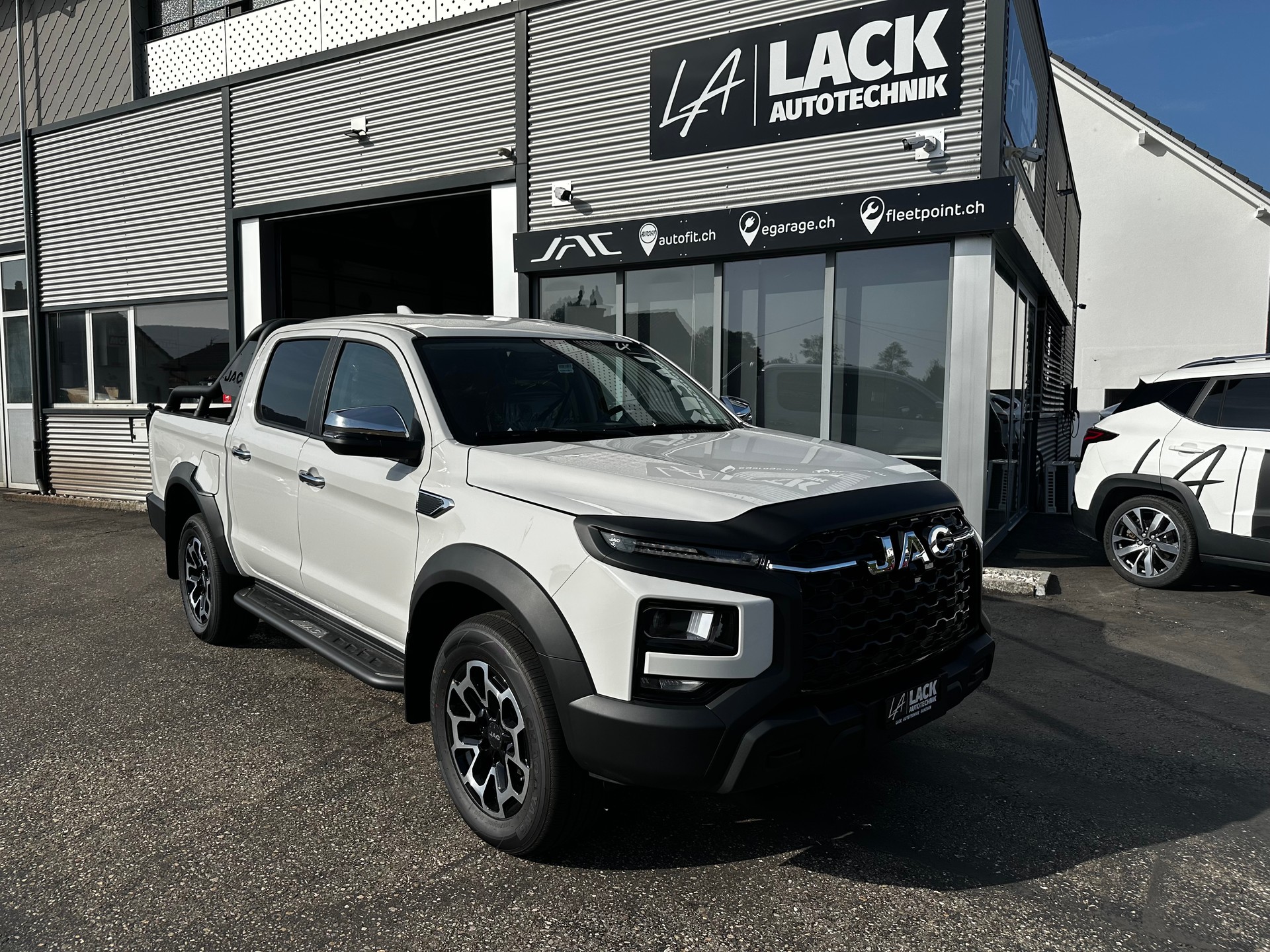 JAC T9EV 88kWh Advance 4x4