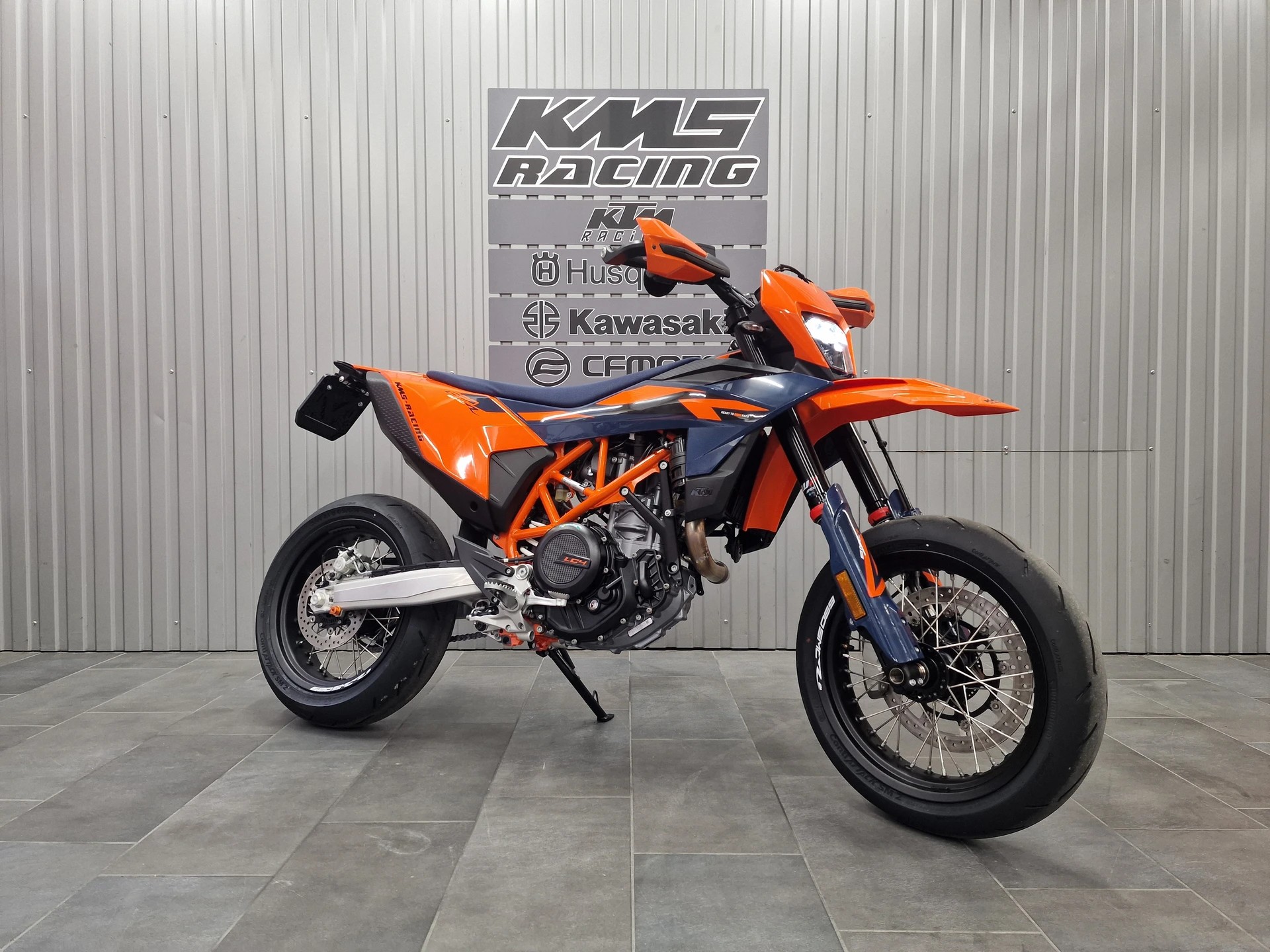 KTM 690 SMC R ABS (35 kW)-image-0