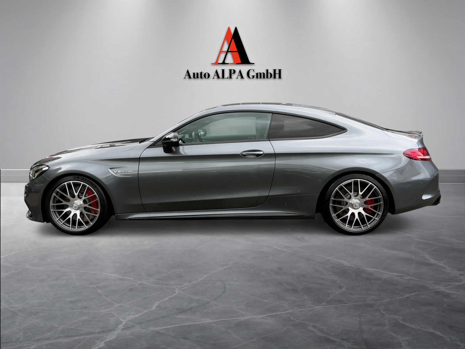 MERCEDES-BENZ C 63 S AMG Speedshift-showroom-element-1