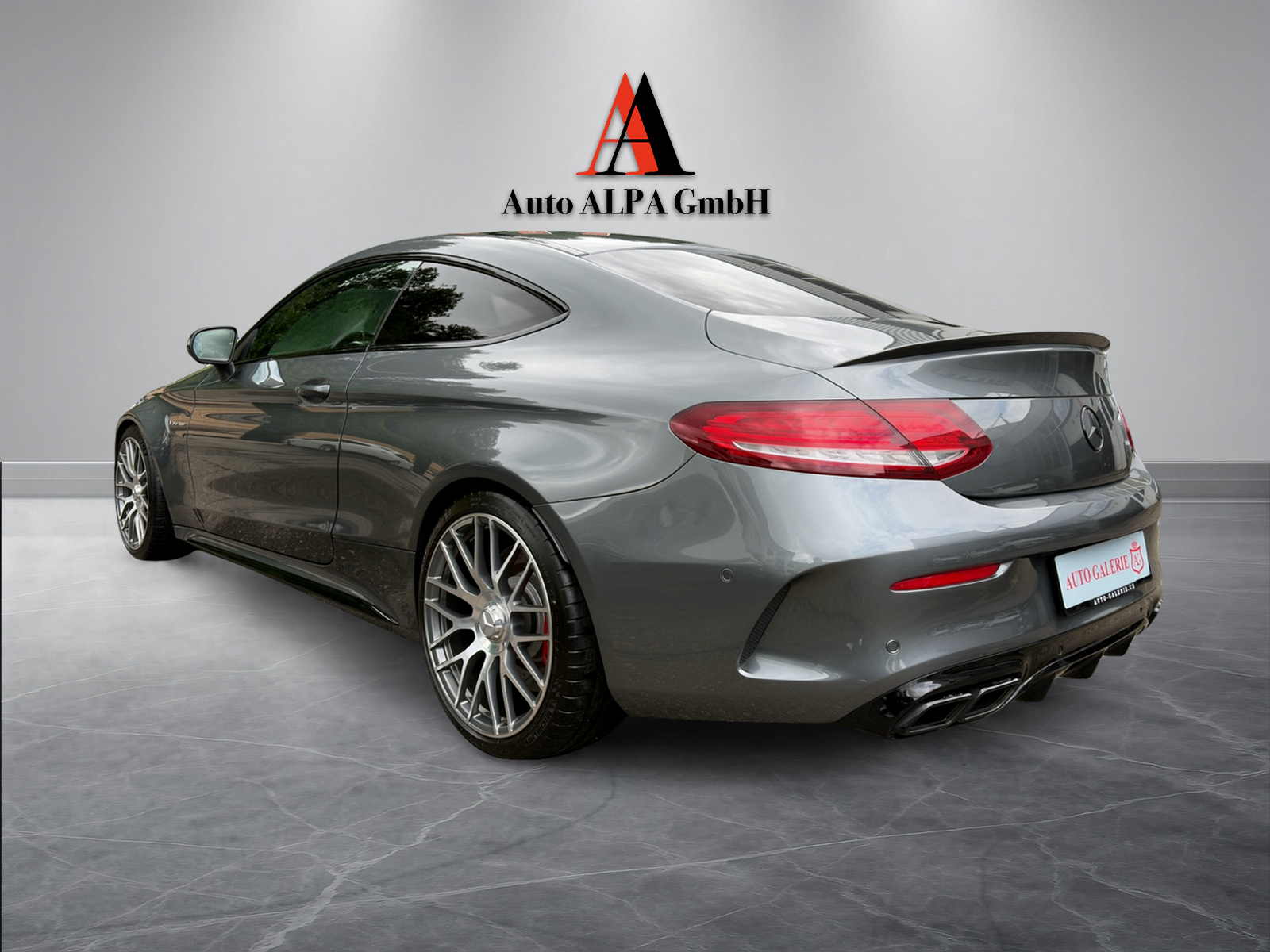 MERCEDES-BENZ C 63 S AMG Speedshift-showroom-element-2