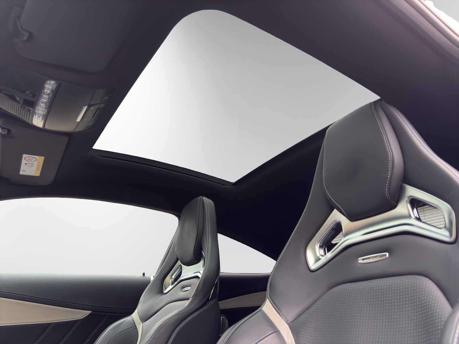 MERCEDES-BENZ C 63 S AMG Speedshift-image-12